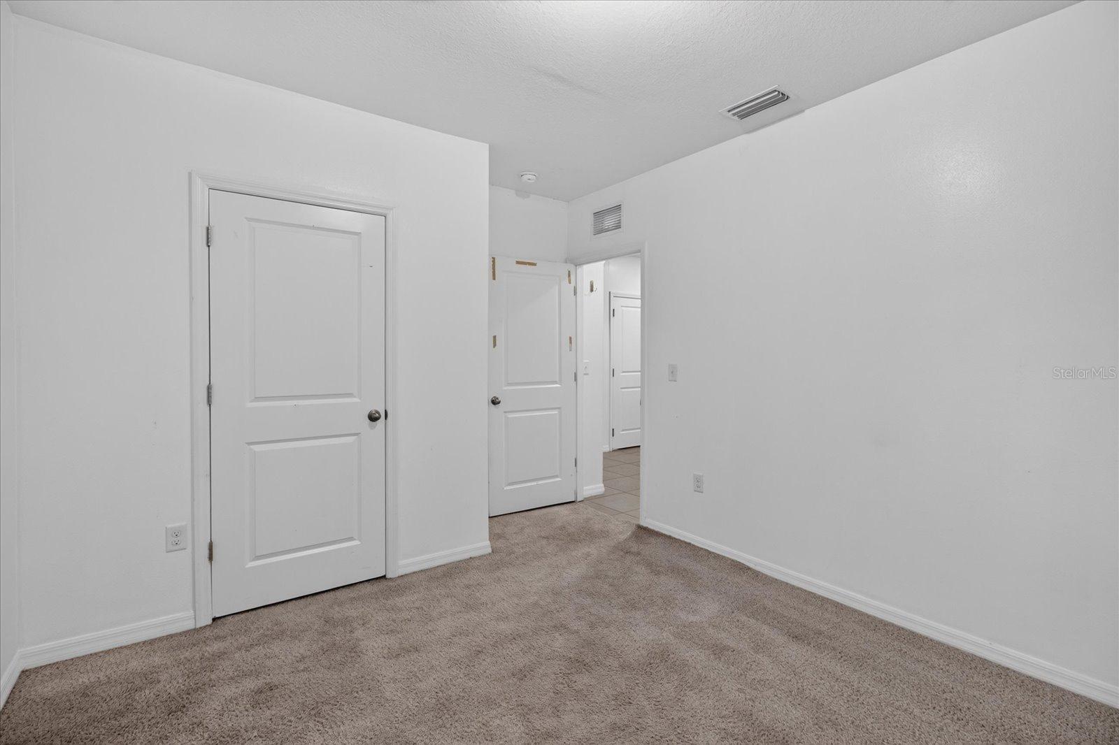 10206 GOLDEN LIGHT CT — photo 7