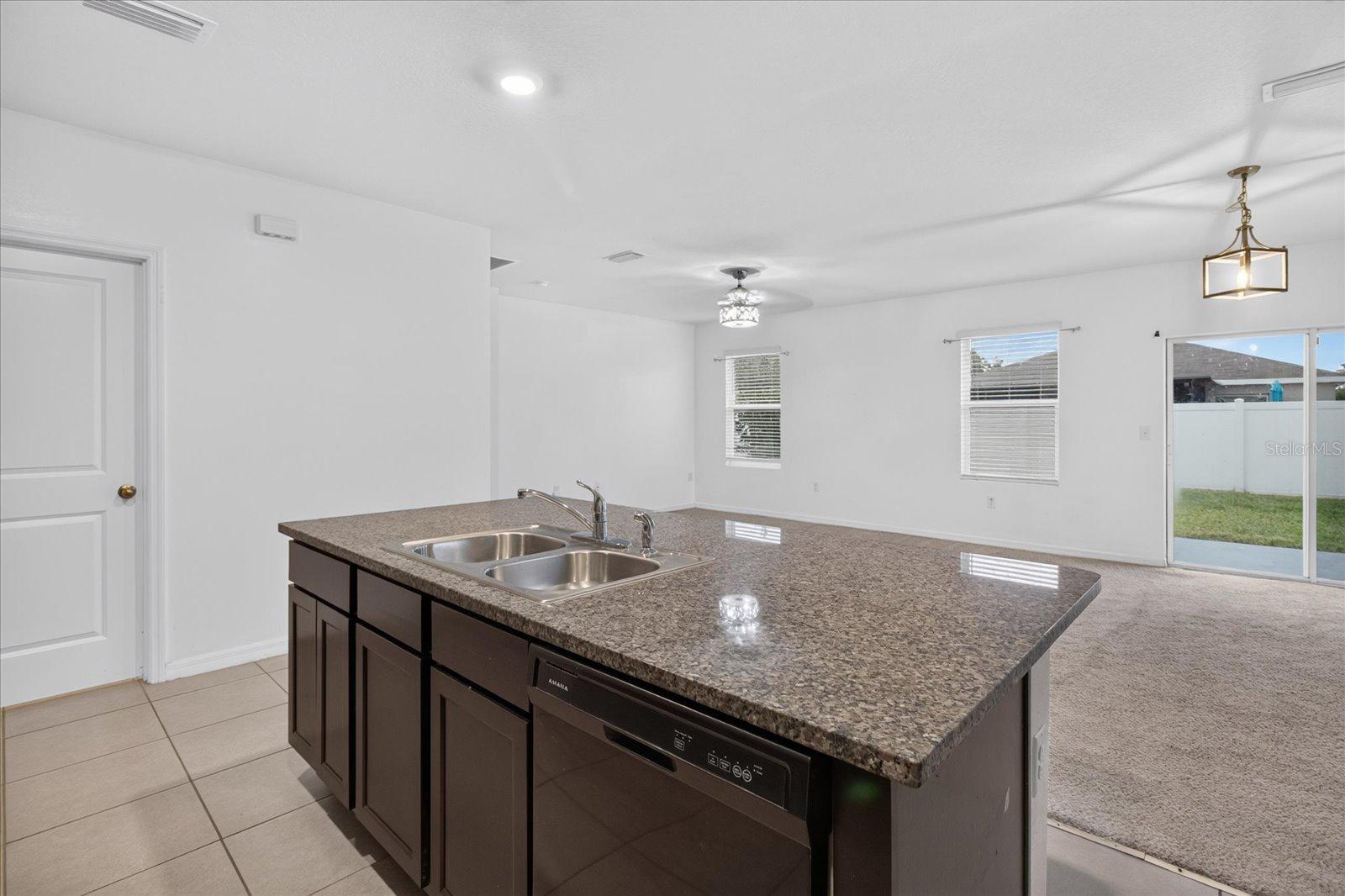 10206 GOLDEN LIGHT CT — photo 22