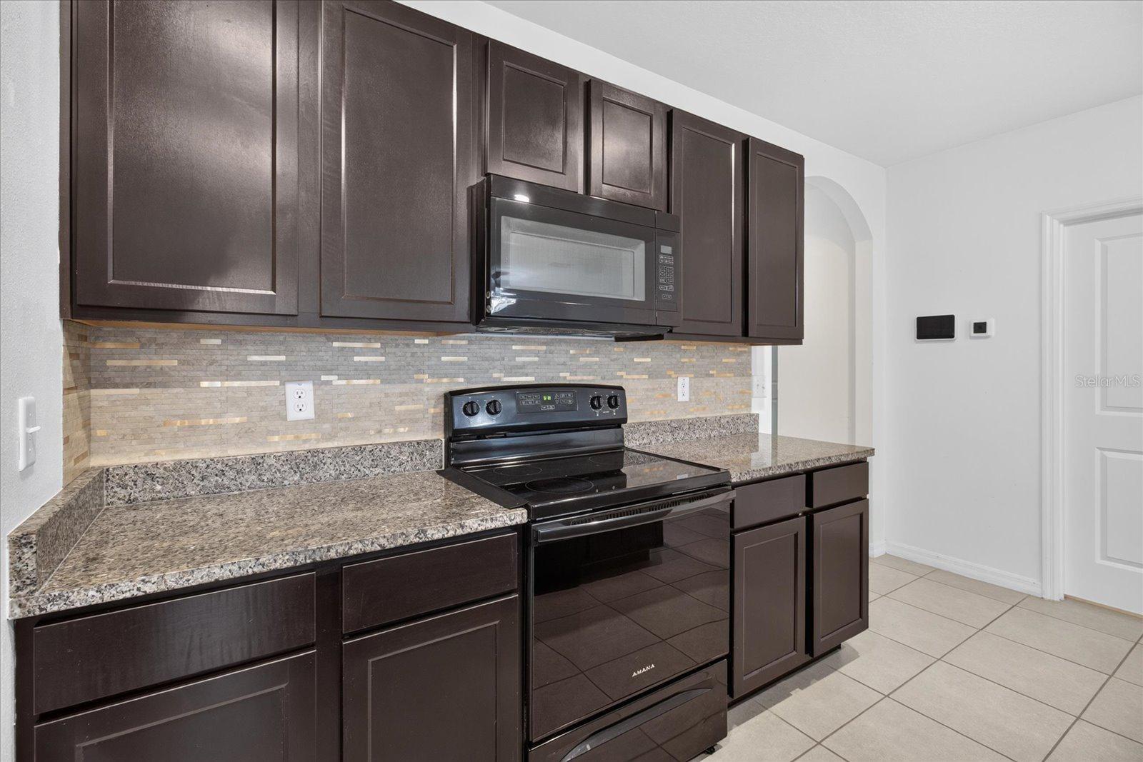 10206 GOLDEN LIGHT CT — photo 28