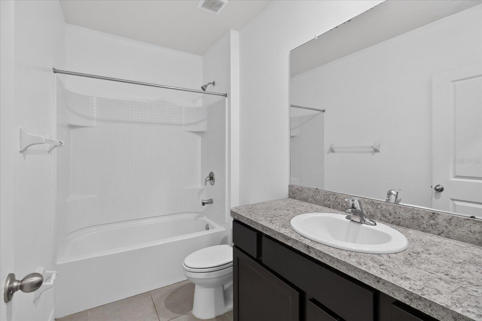 10206 GOLDEN LIGHT CT — photo 17