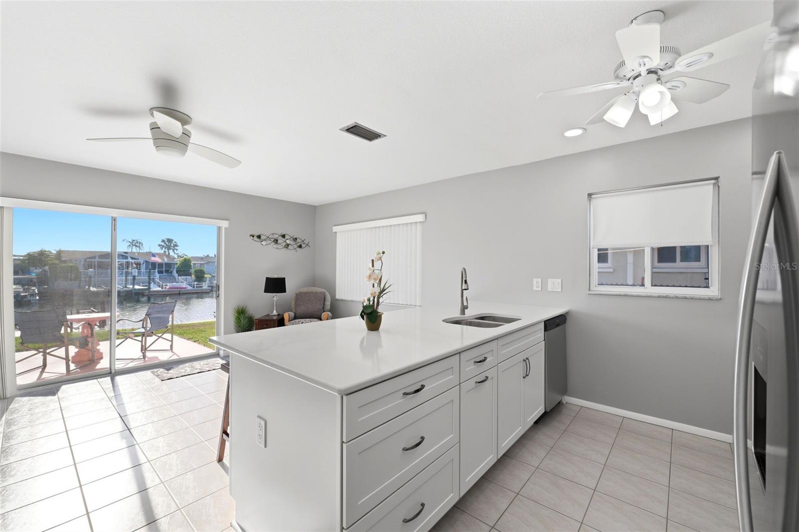 4926 FORECASTLE DR — photo 12