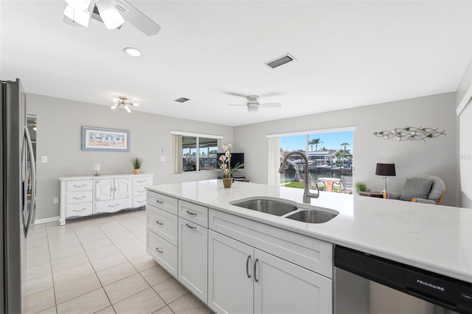4926 FORECASTLE DR — photo 15