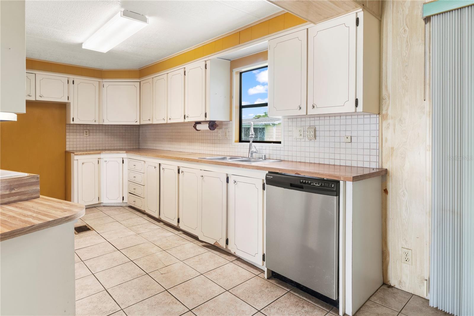 48 QUAIL CT — photo 16