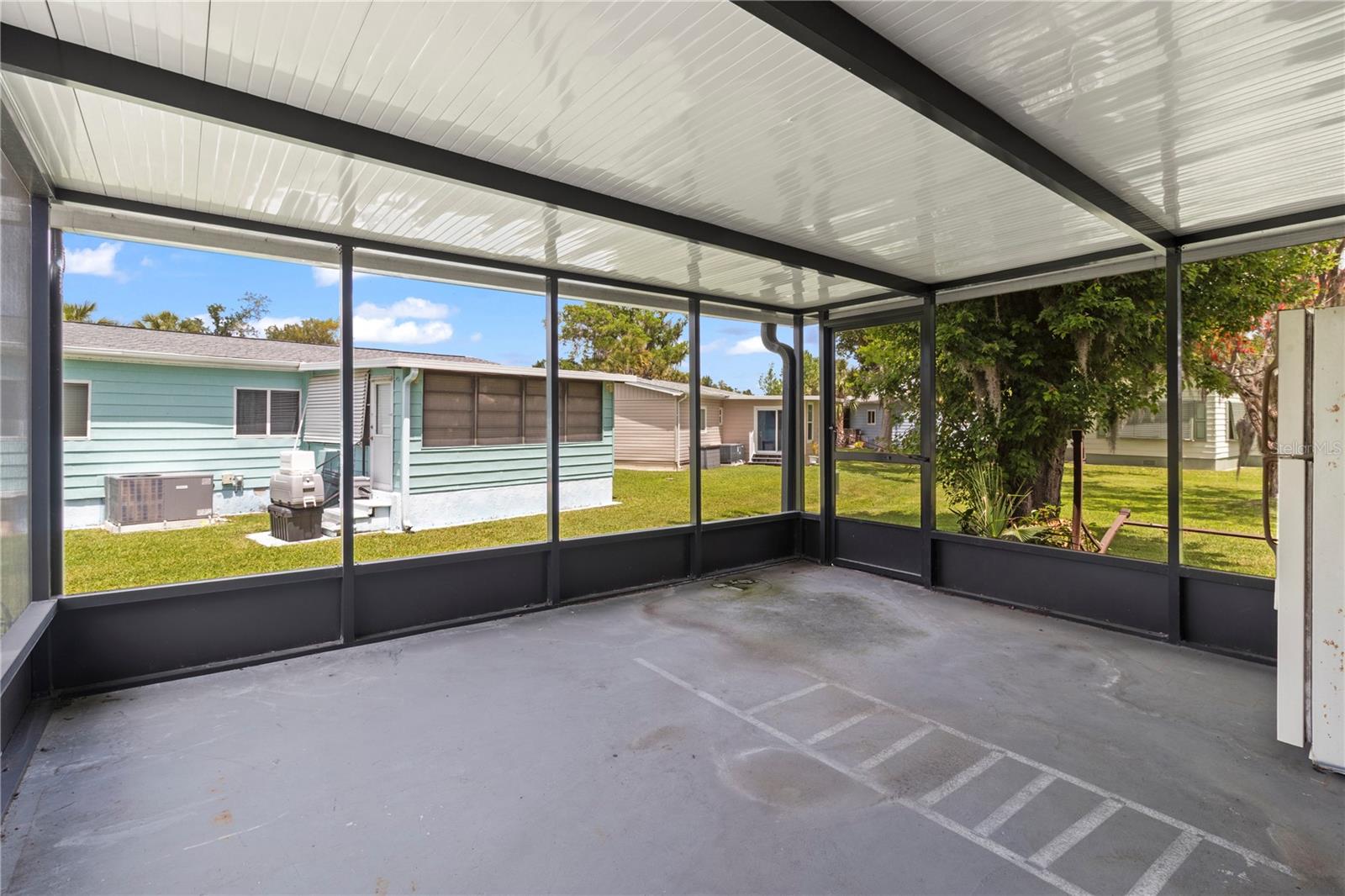48 QUAIL CT — photo 38