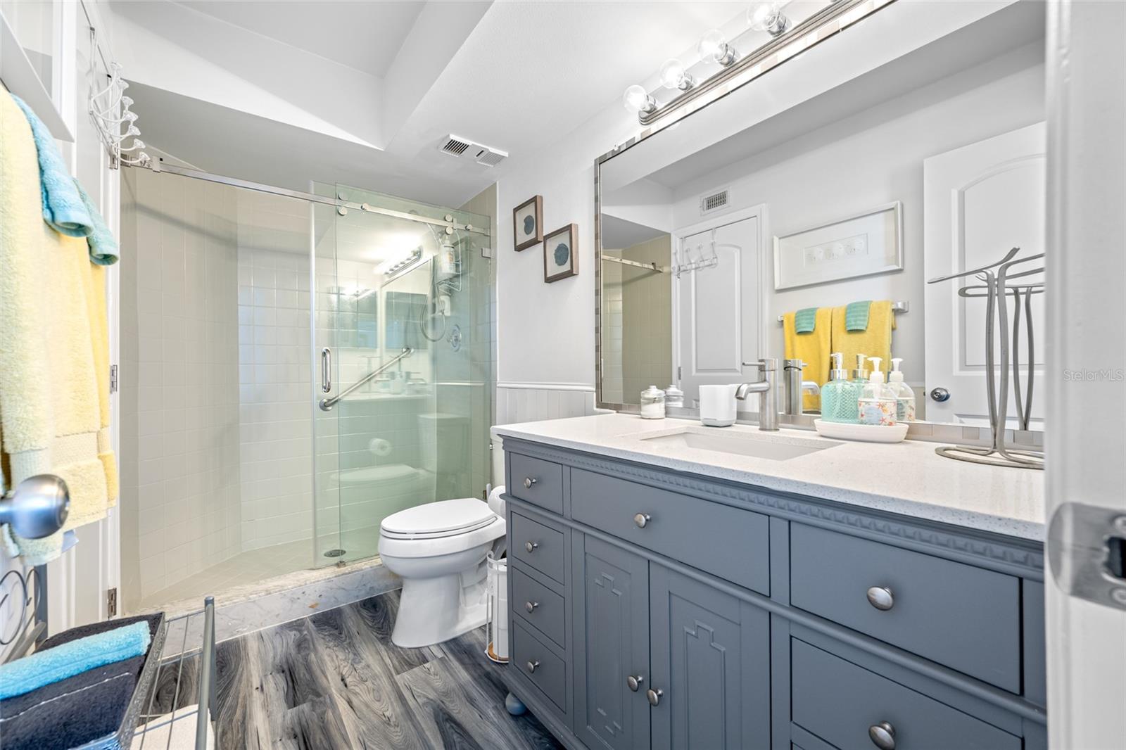 5701 BAHIA DEL MAR CIR #408 — photo 25