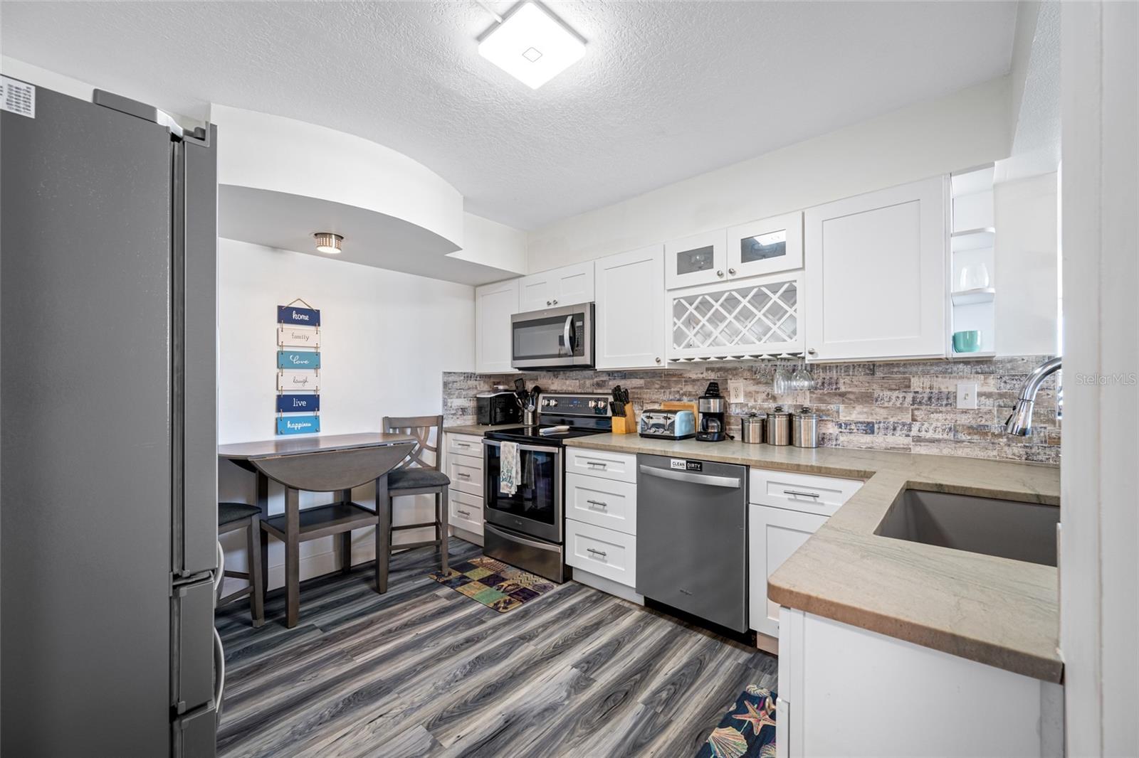 5701 BAHIA DEL MAR CIR #408 — photo 8