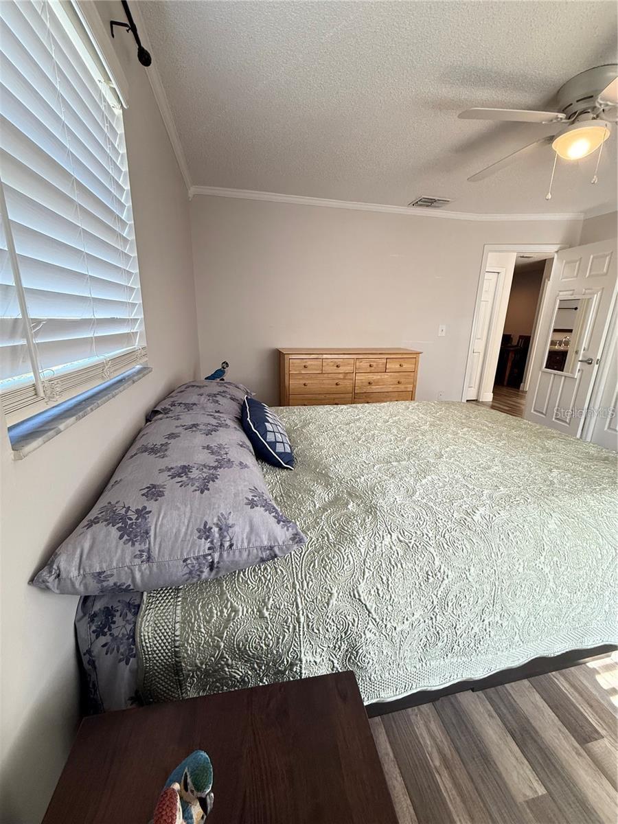 1200 ABBEY CRESCENT LN — photo 26