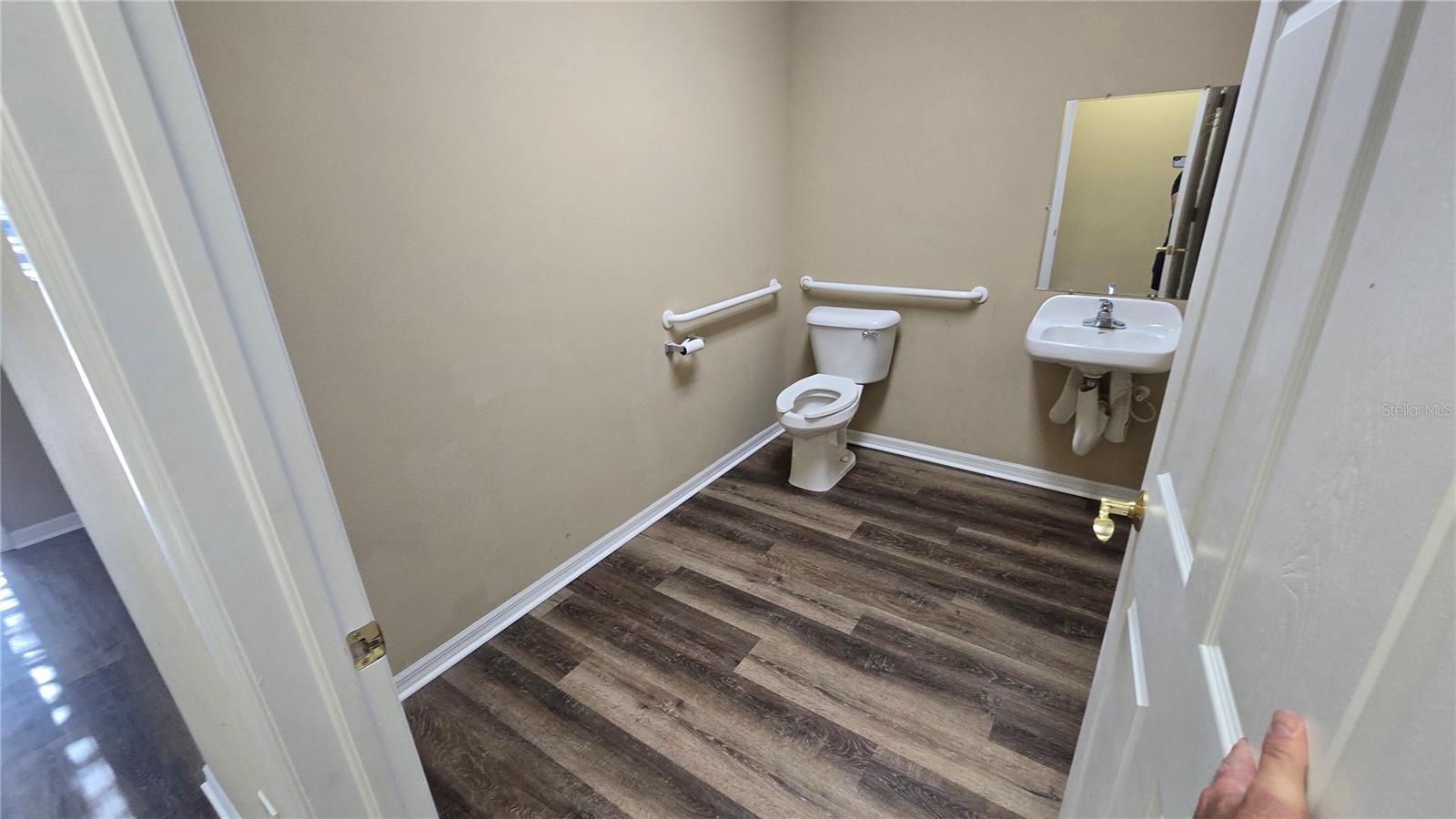 2649 WINDGUARD CIR #102 — photo 30