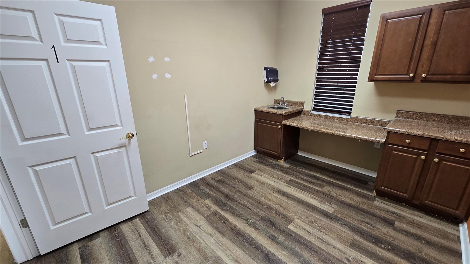 2649 WINDGUARD CIR #102 — photo 28