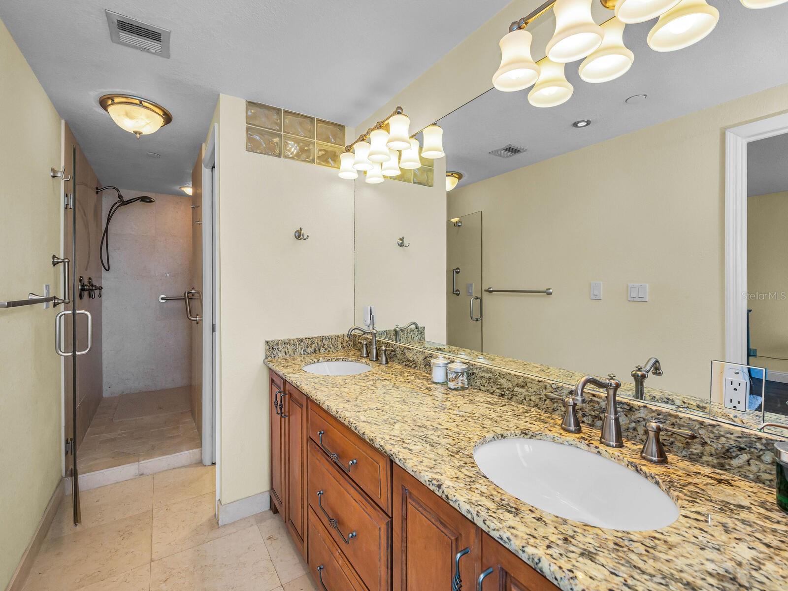 1310 GULF BLVD #Penthouse A — photo 32