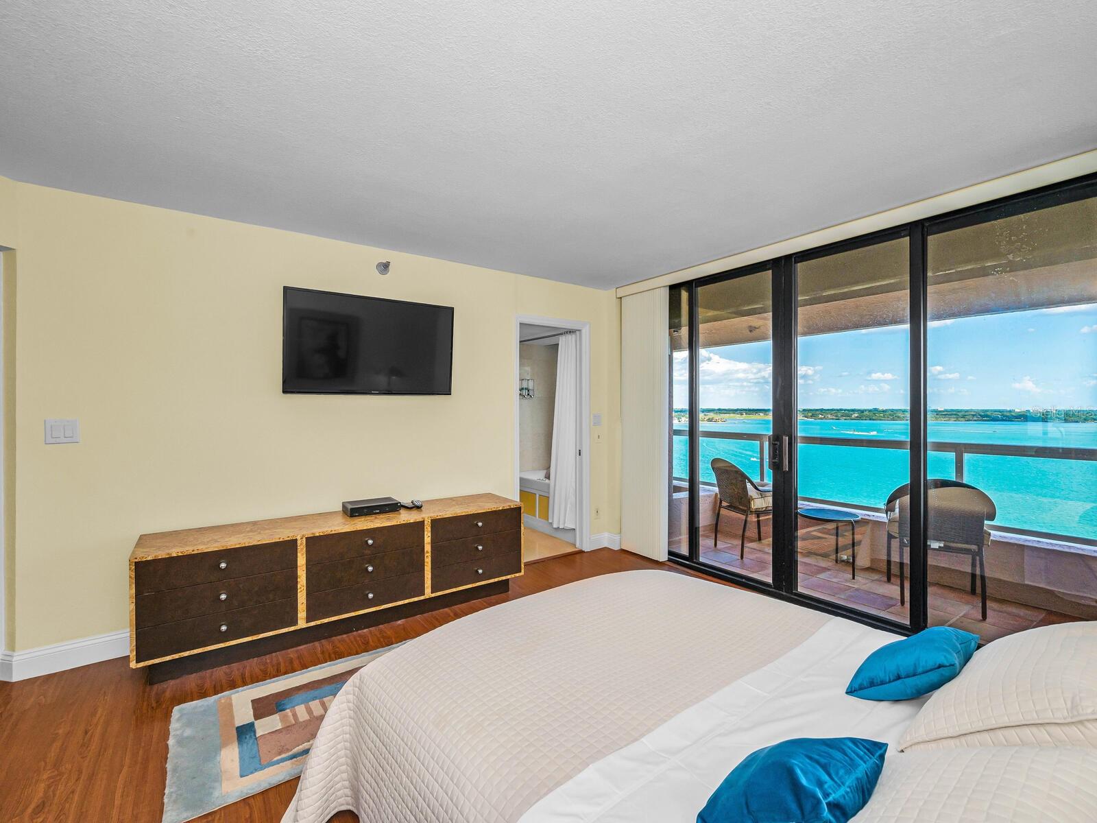 1310 GULF BLVD #Penthouse A — photo 35