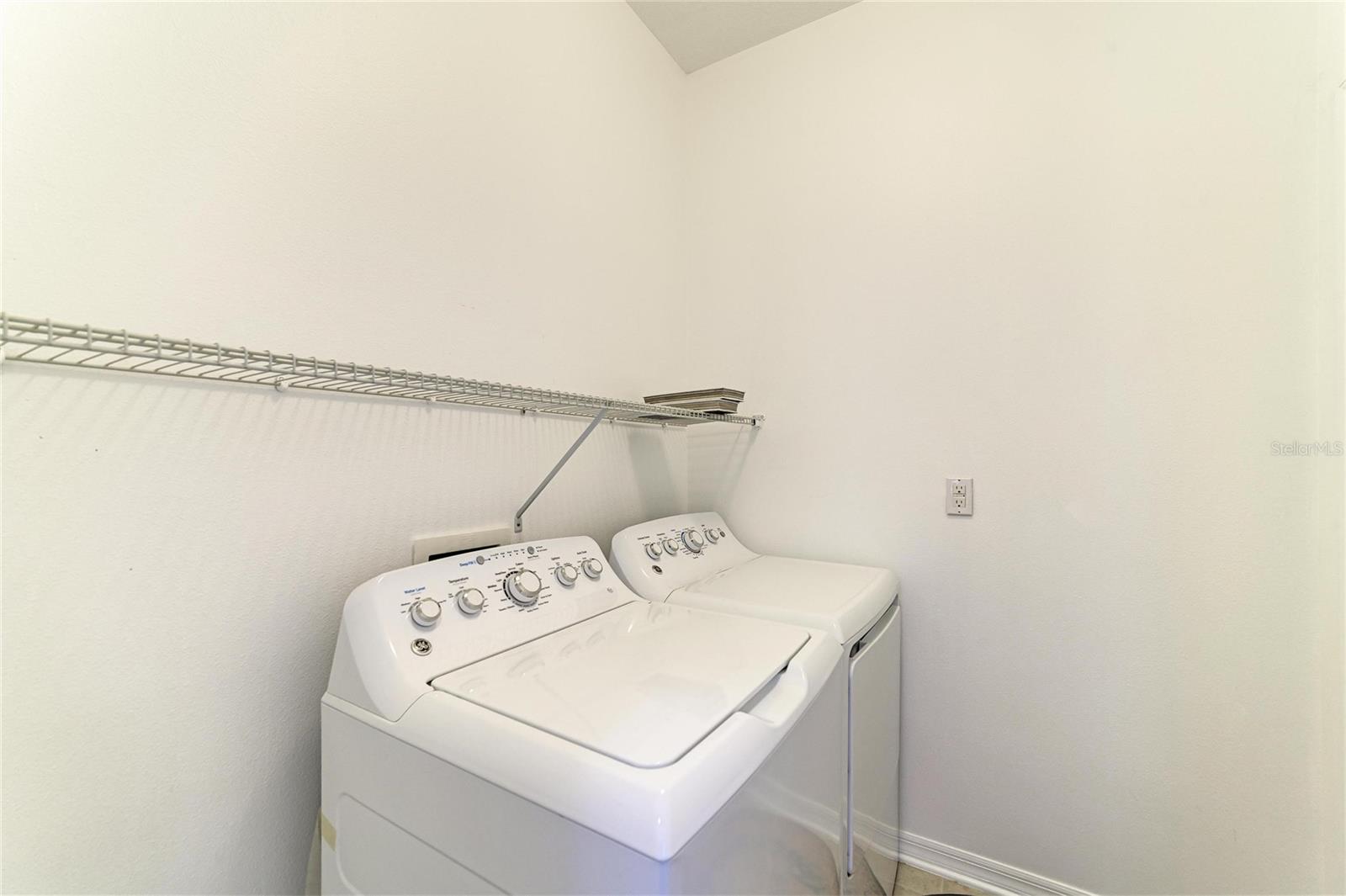 4650 WOODBROOK DR — photo 36
