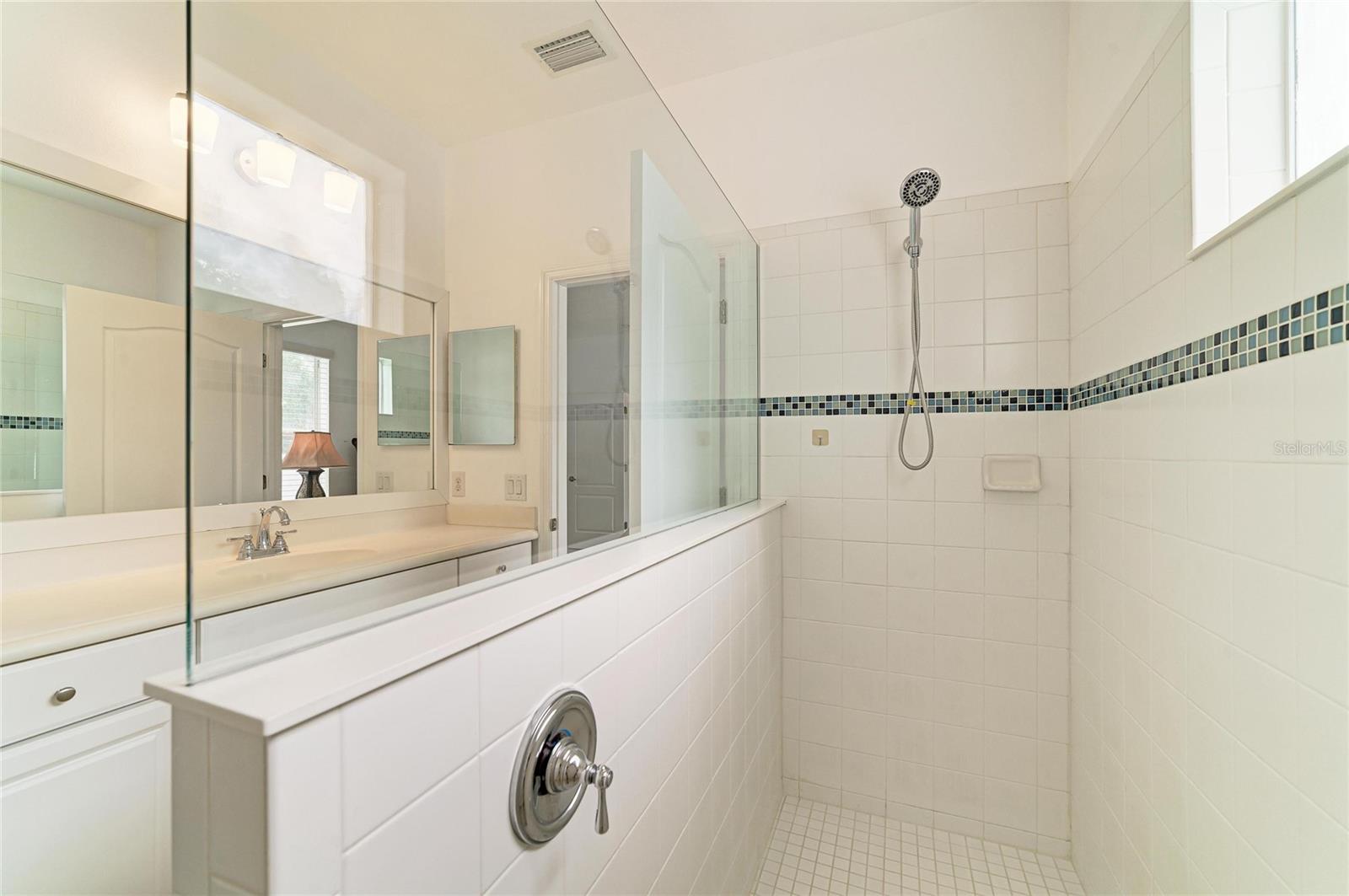 4650 WOODBROOK DR — photo 29