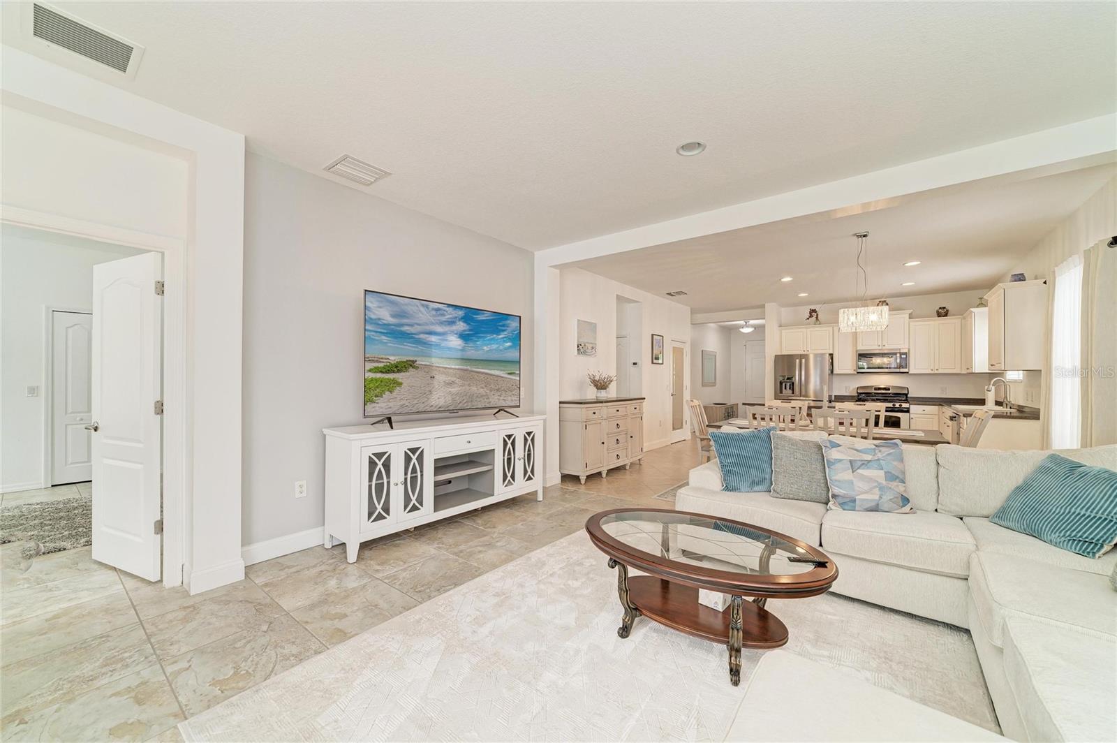 4650 WOODBROOK DR — photo 24