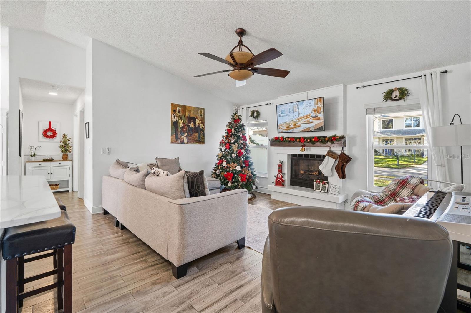 15101 REDVALE DR — photo 15