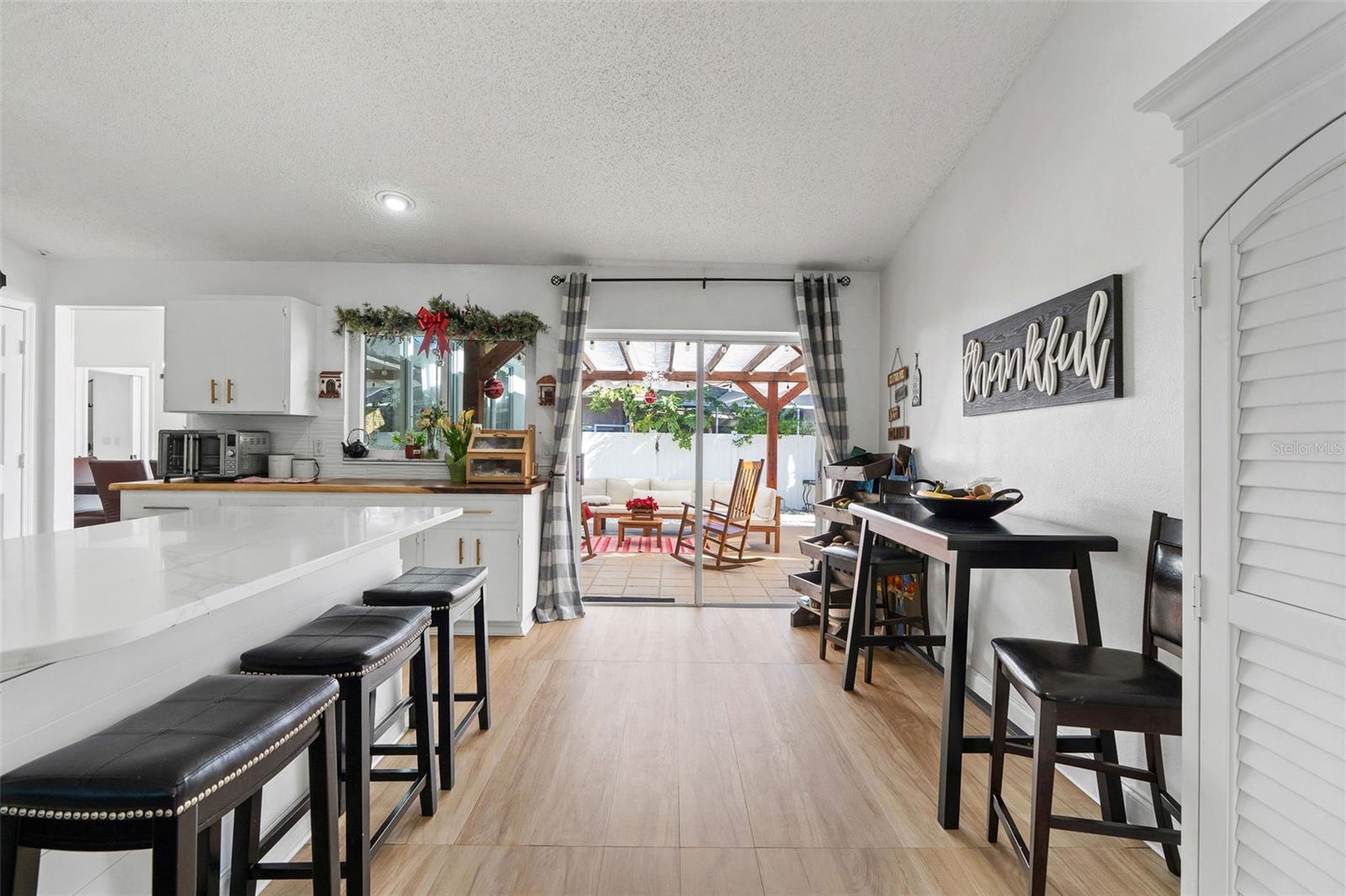 15101 REDVALE DR — photo 11