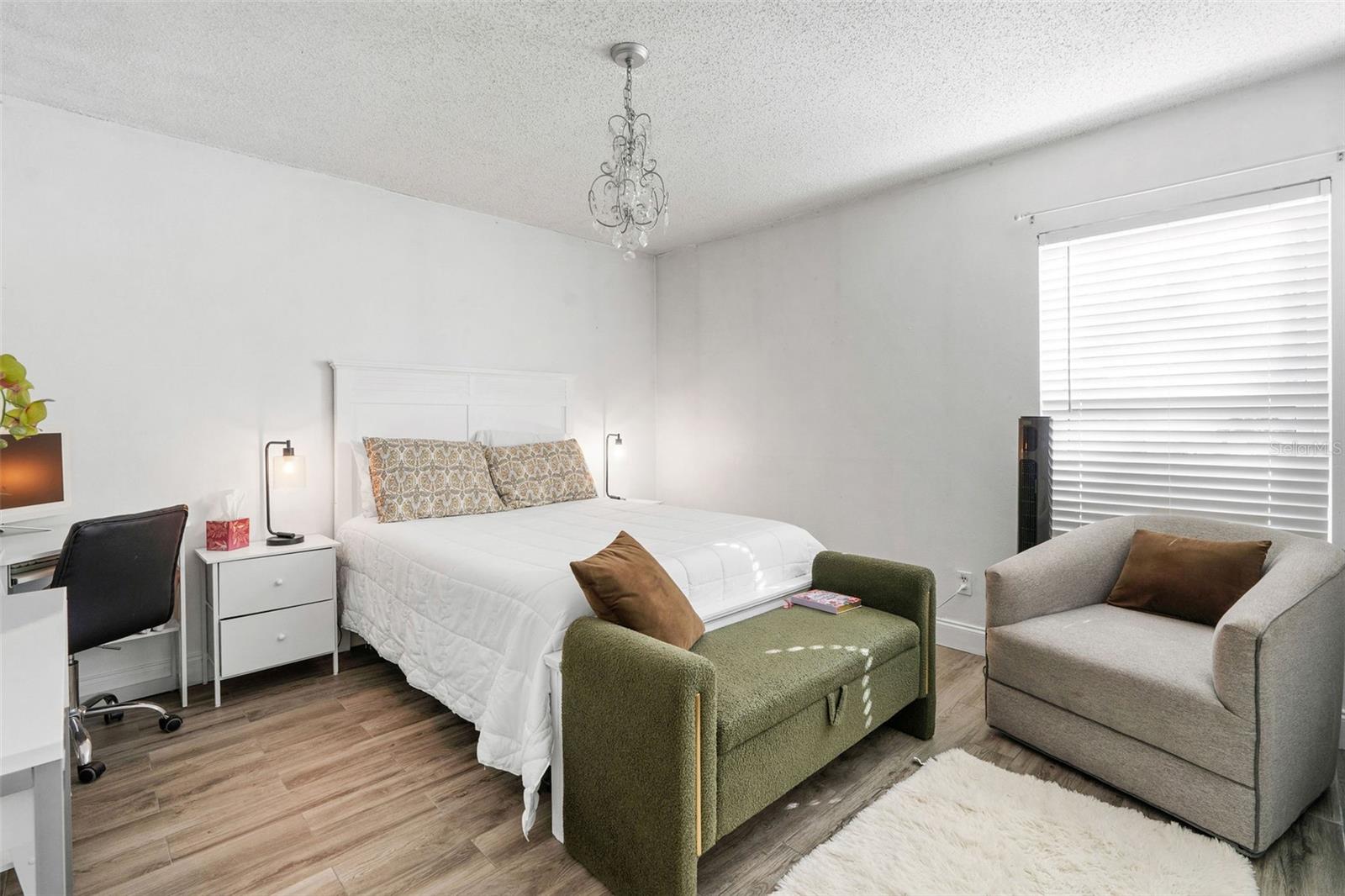 15101 REDVALE DR — photo 21