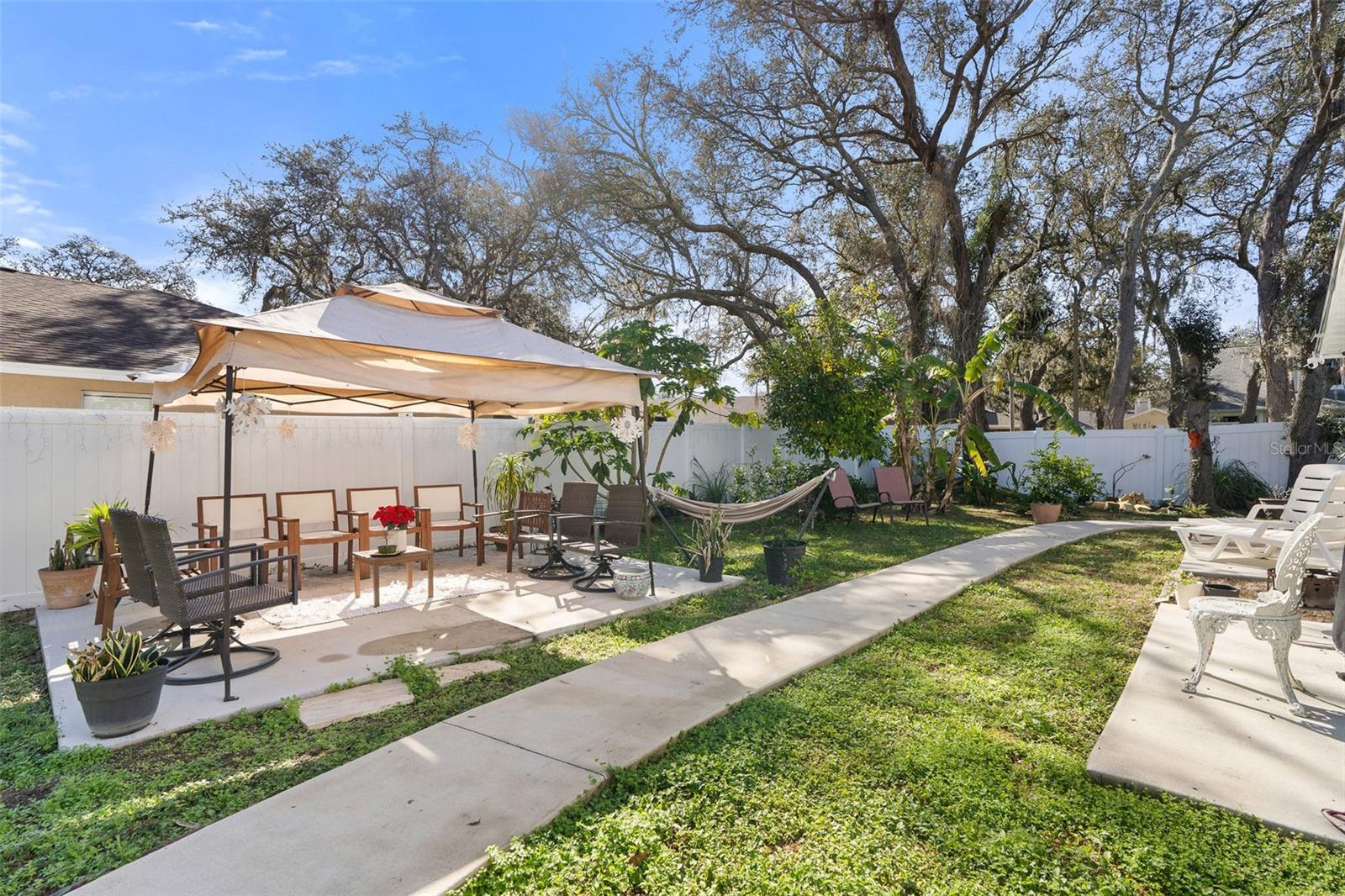 15101 REDVALE DR — photo 24