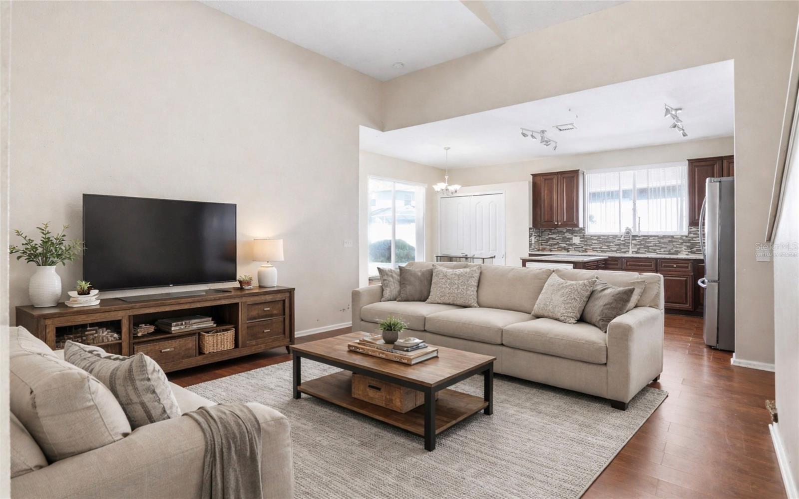 3036 GIANNA WAY — photo 9