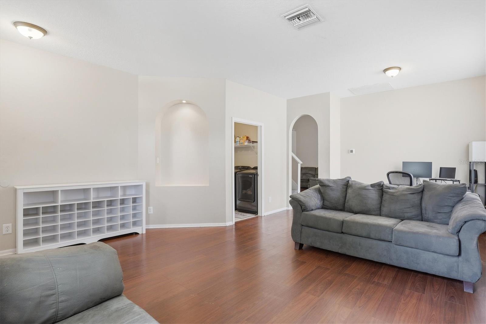 3036 GIANNA WAY — photo 6