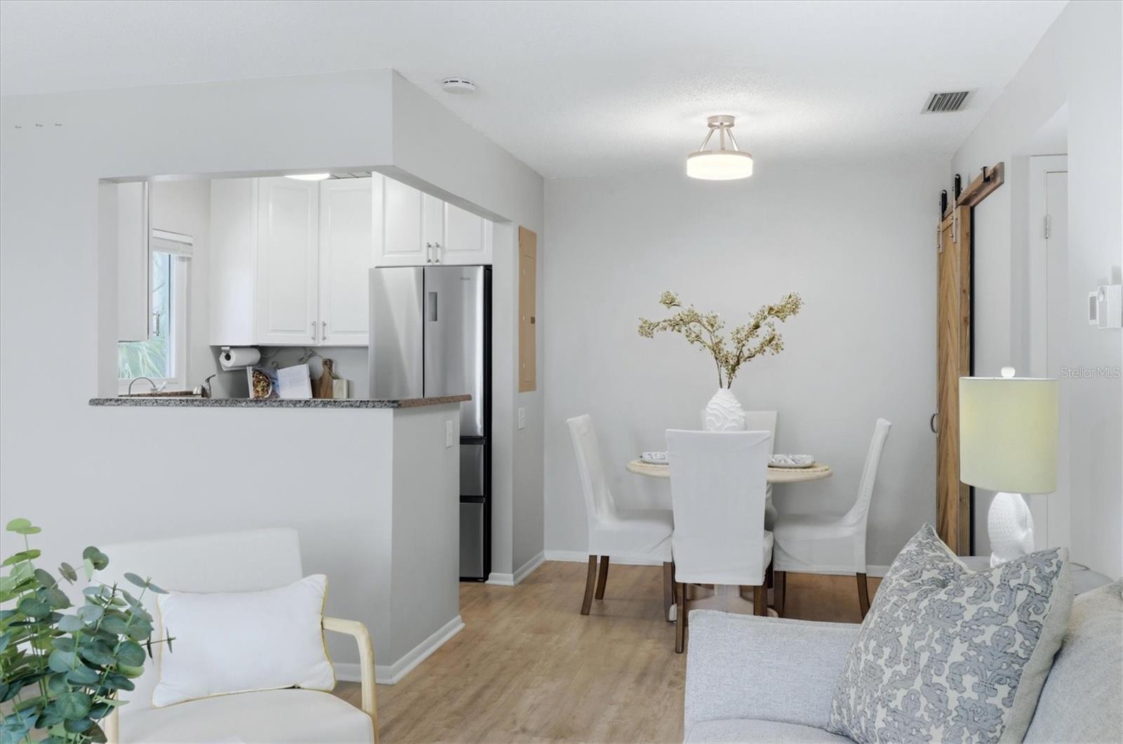405 MENENDEZ ST — photo 8