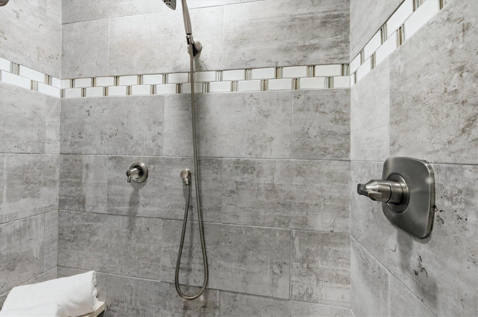 405 MENENDEZ ST — photo 18