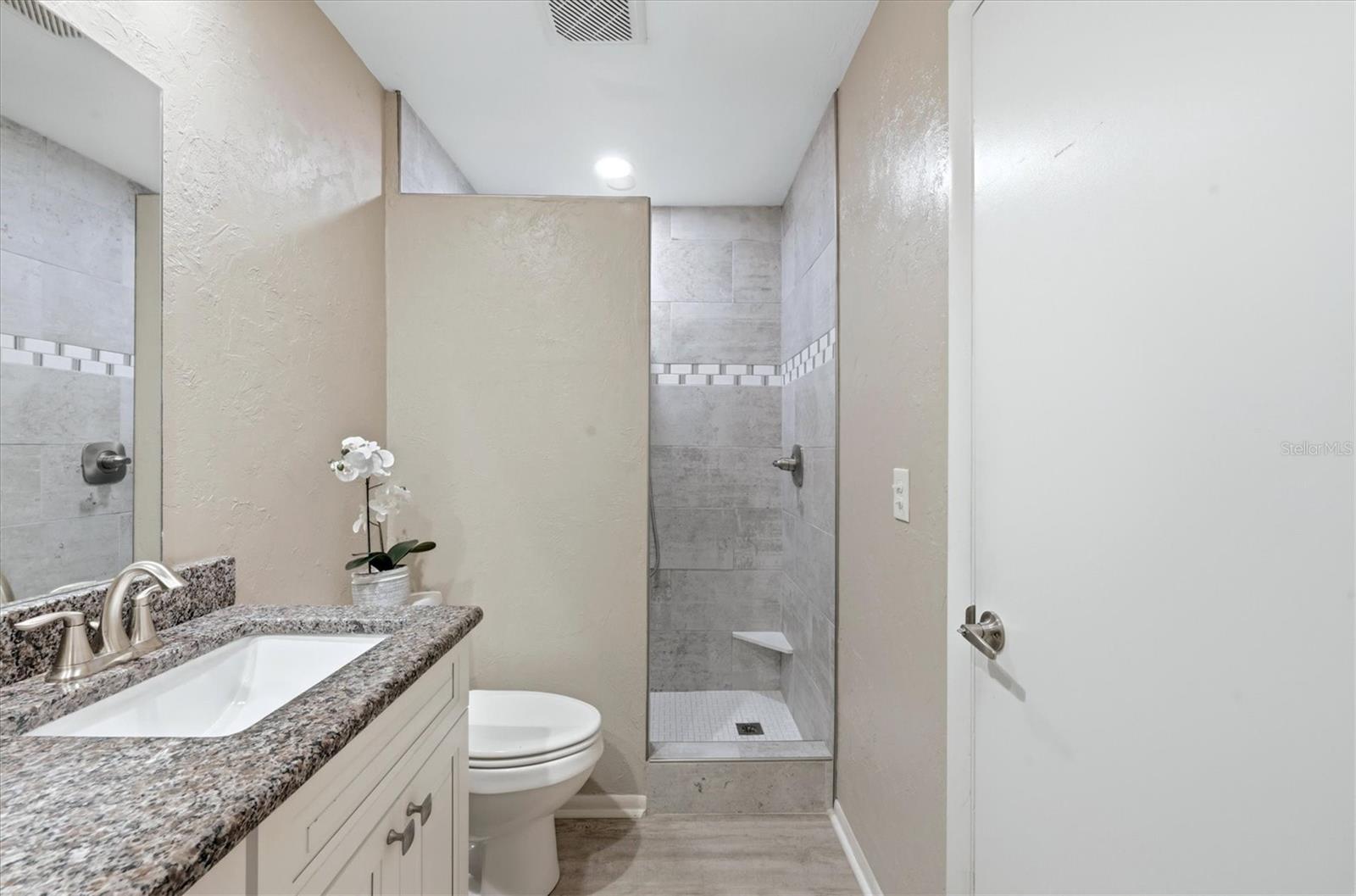 405 MENENDEZ ST — photo 19