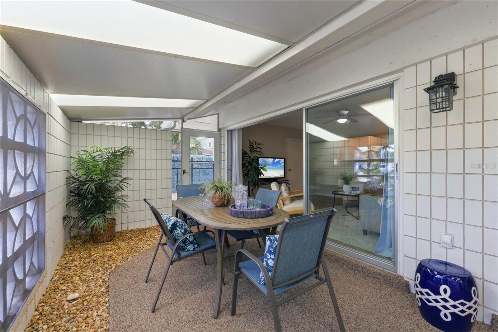 405 MENENDEZ ST — photo 27