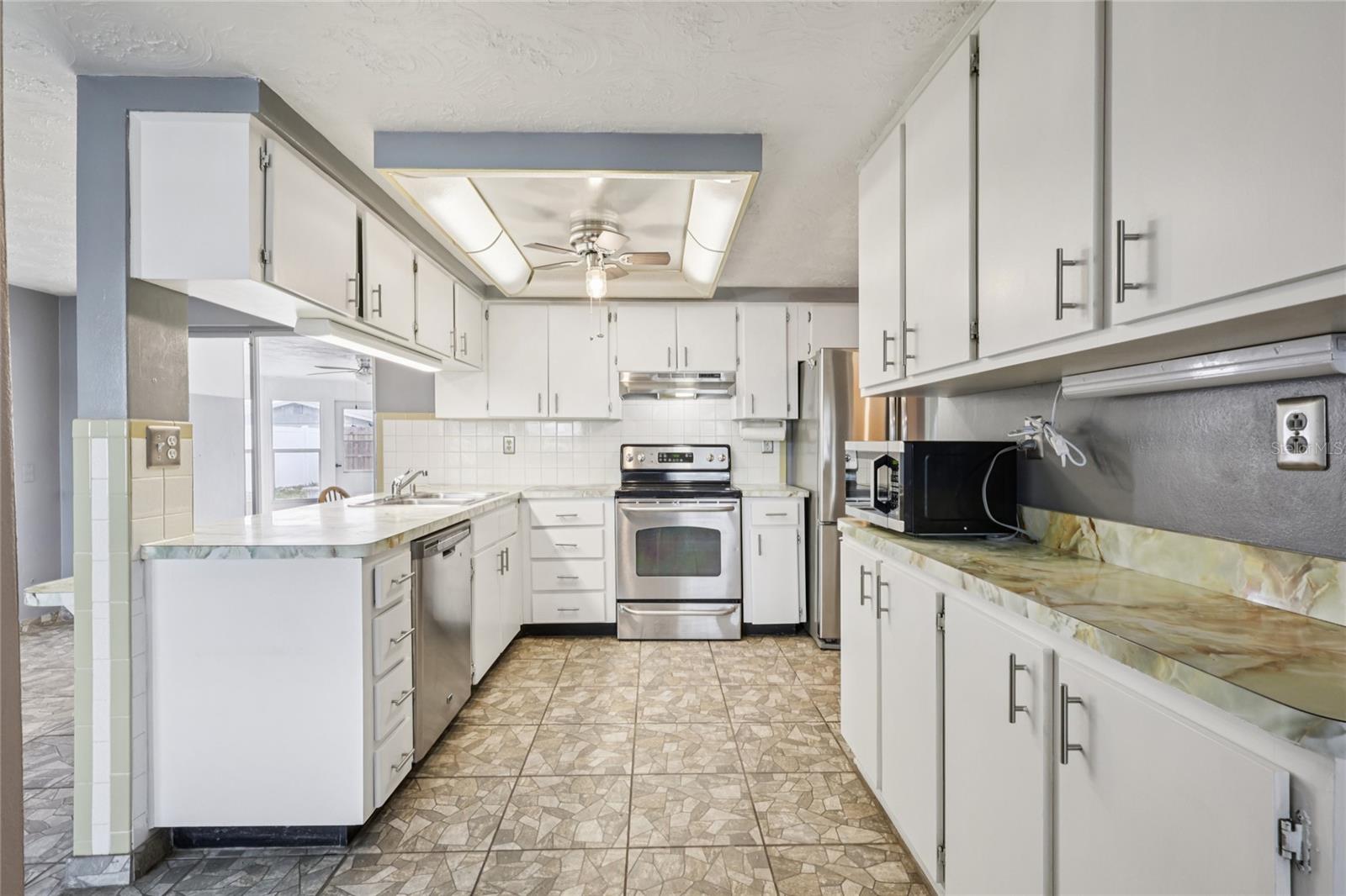 3548 DARLINGTON RD — photo 12