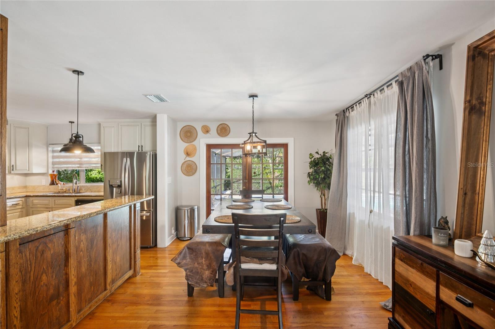 804 WOODRUFF AVE — photo 12