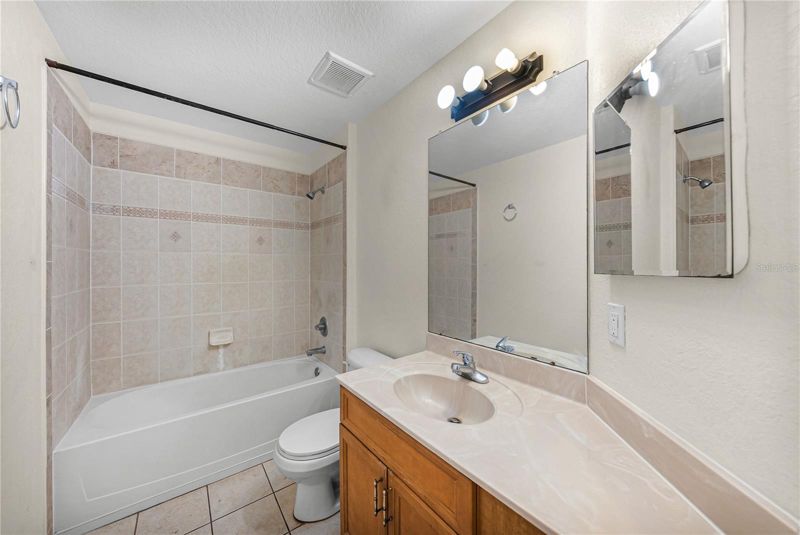 11578 HAMMOCKS GLADE DR — photo 24