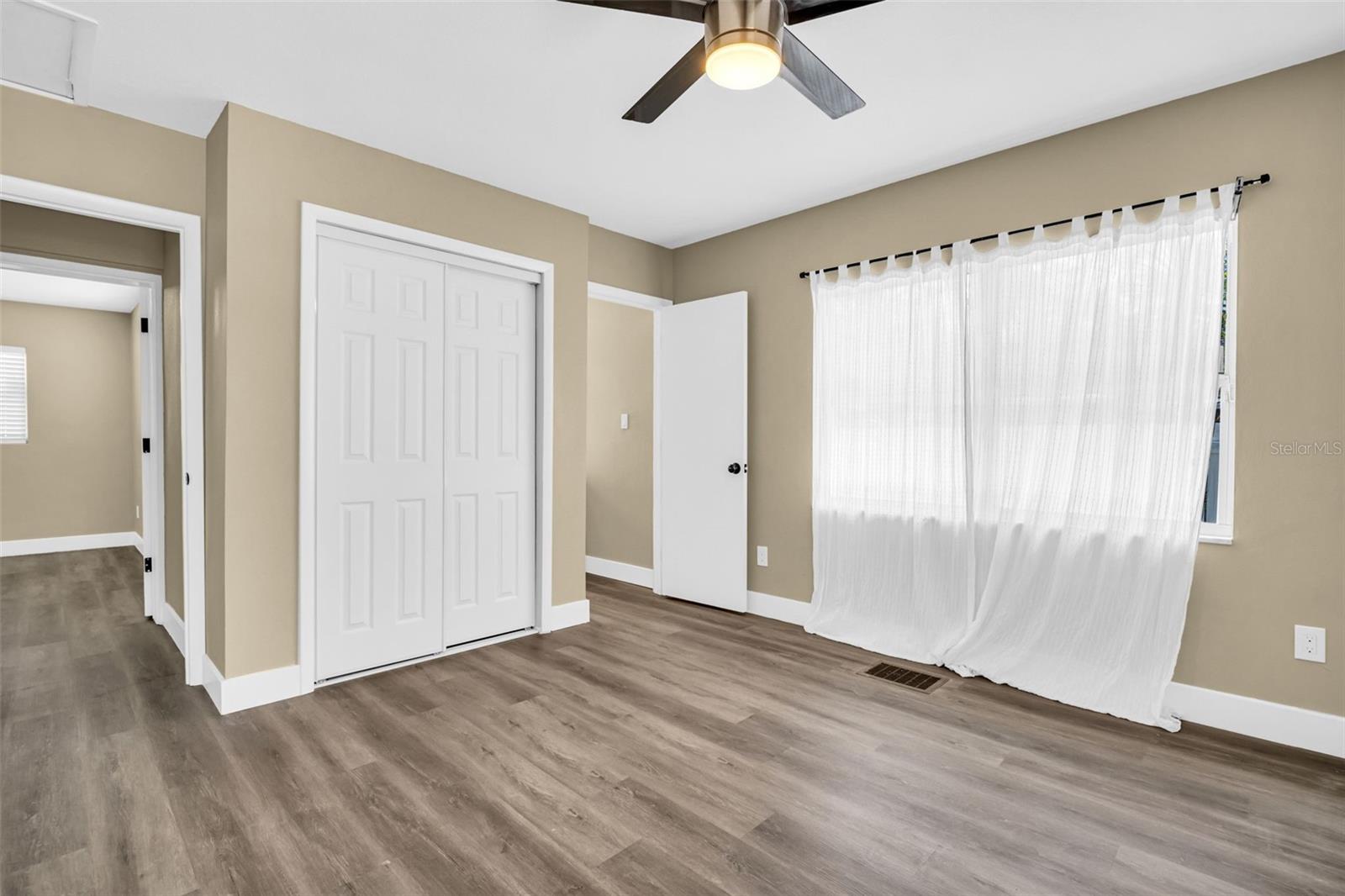1001 JASMINE WAY — photo 8