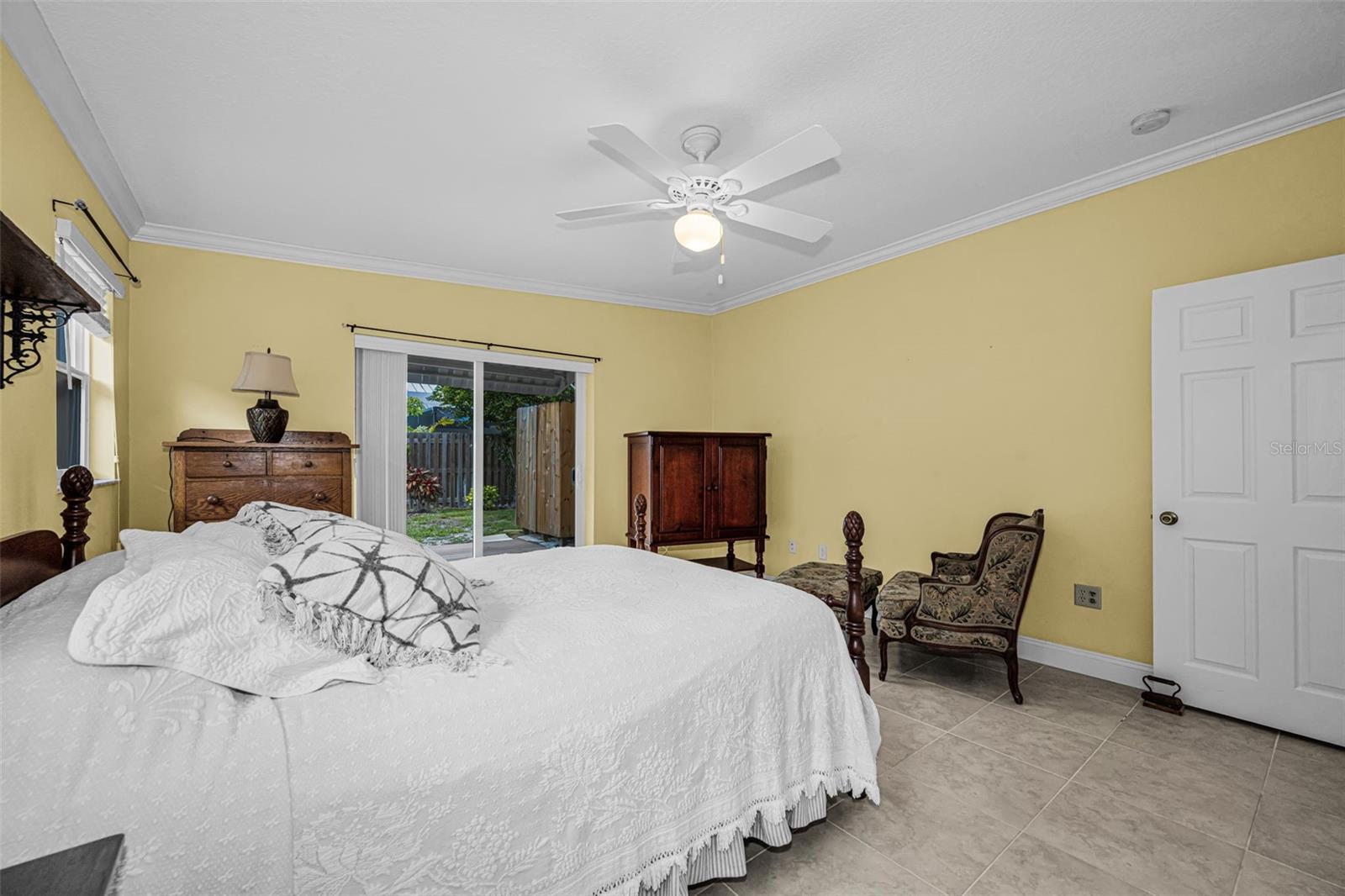 253 PARK CIR S — photo 19