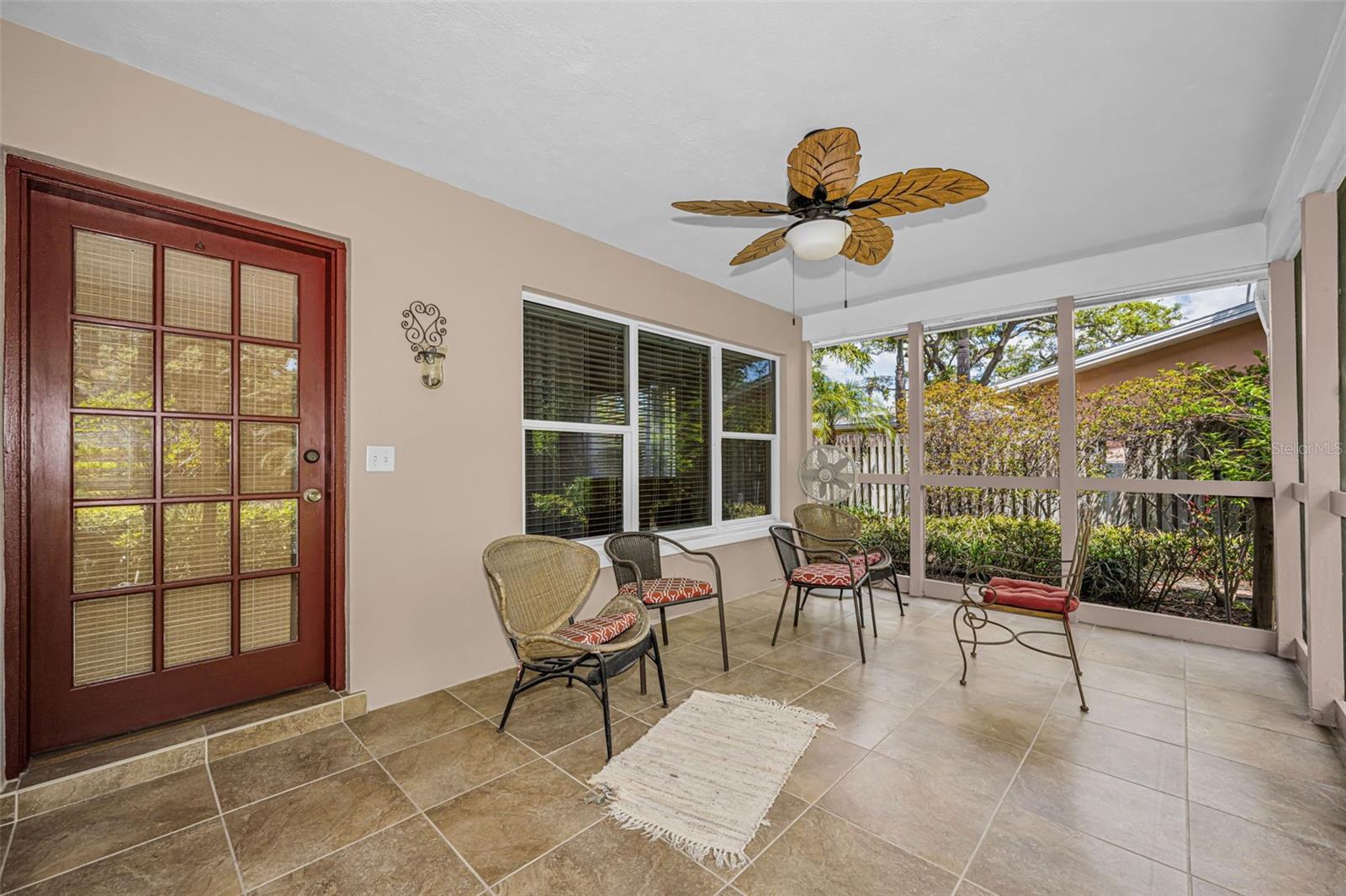 253 PARK CIR S — photo 5