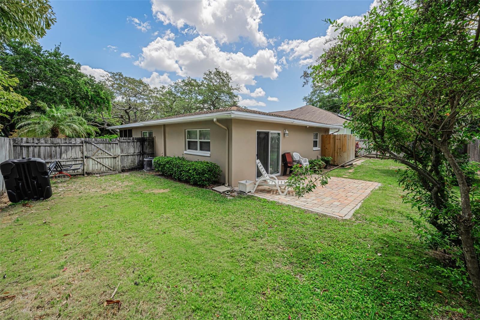 253 PARK CIR S — photo 37