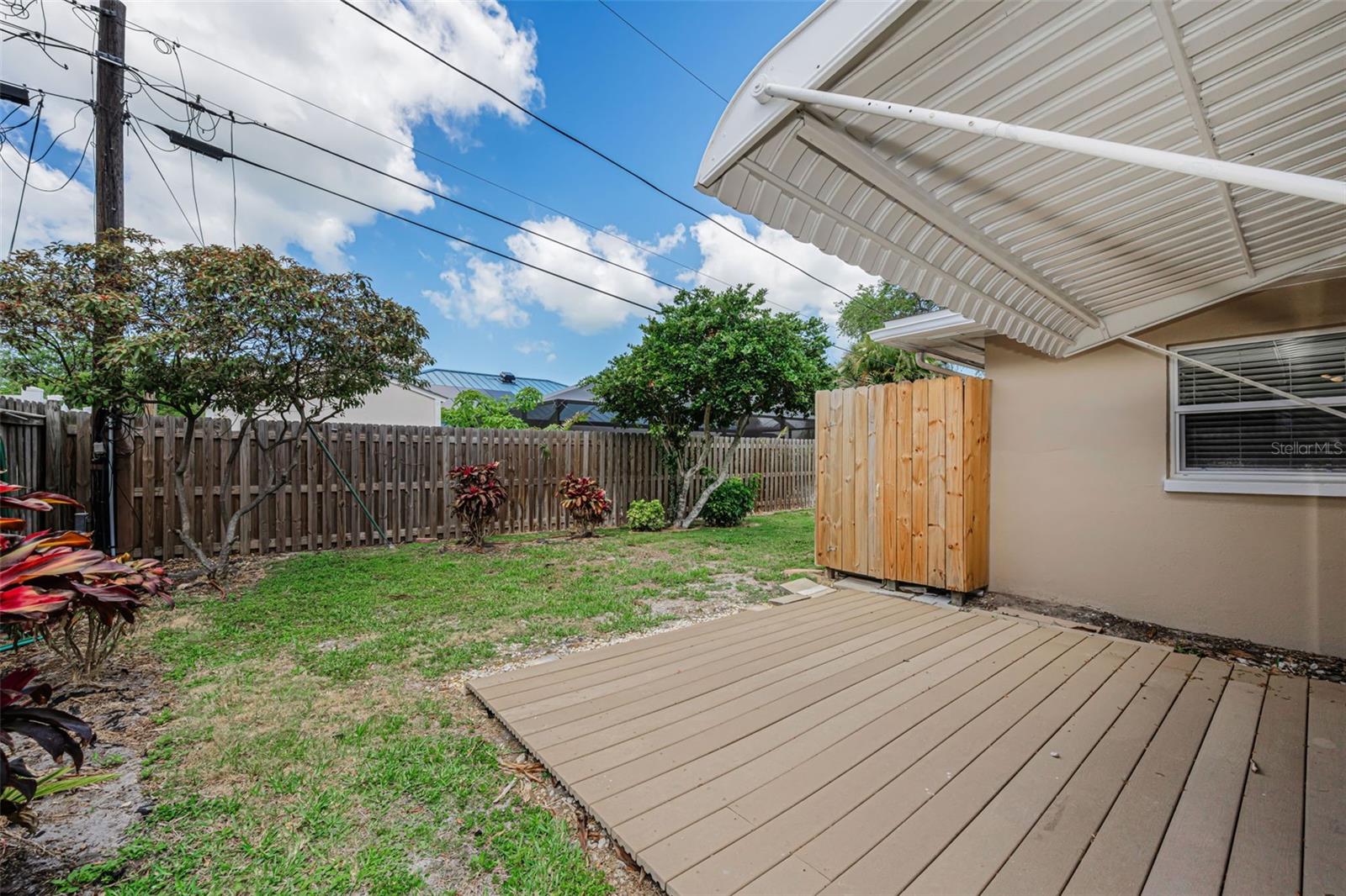 253 PARK CIR S — photo 31