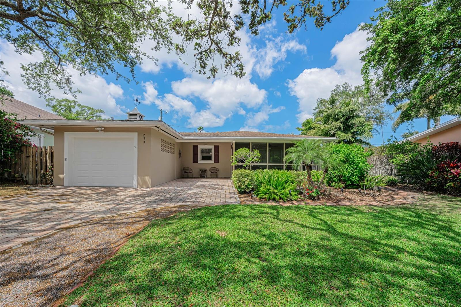 253 PARK CIR S — photo 3