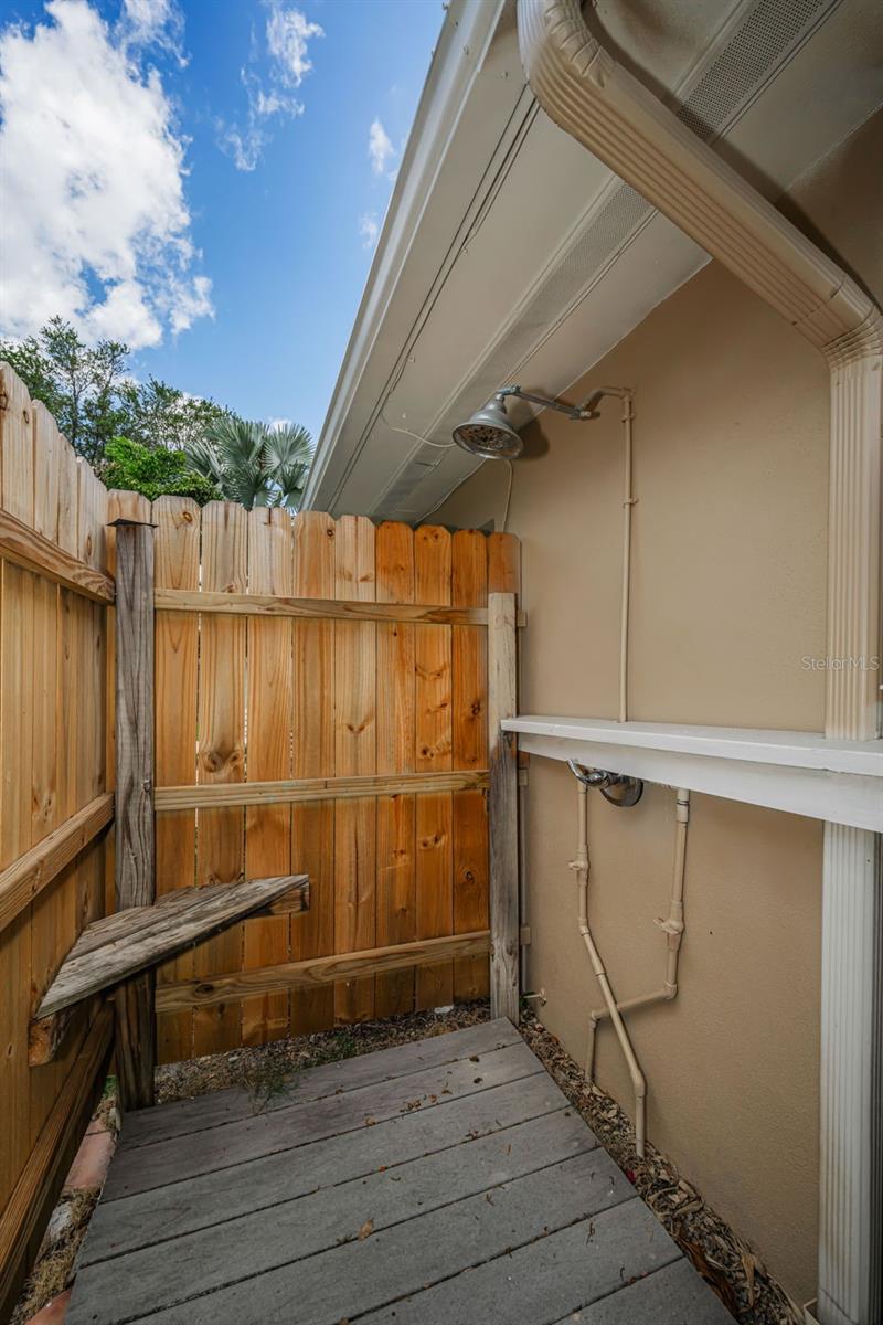 253 PARK CIR S — photo 34