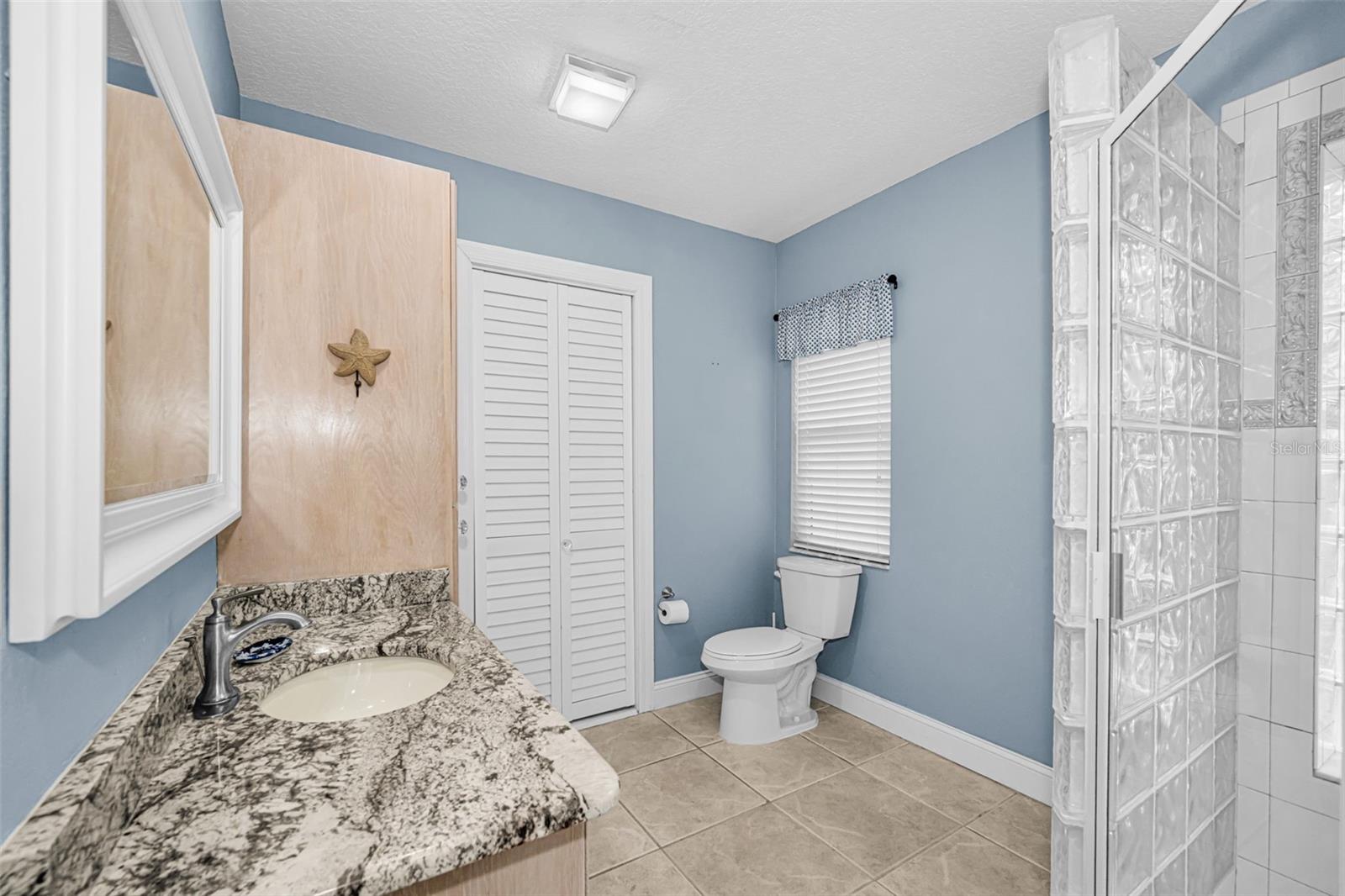 253 PARK CIR S — photo 20