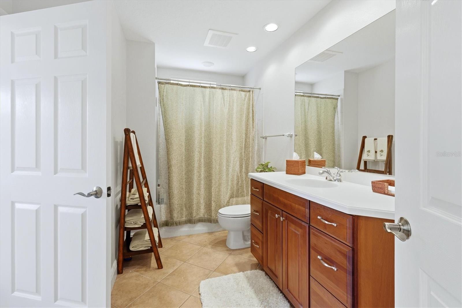 6360 WATERCREST WAY #201 — photo 25