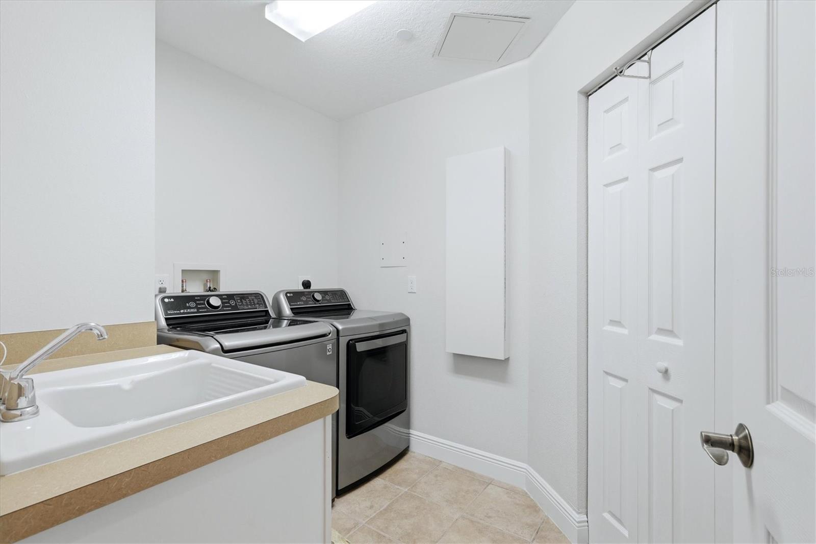 6360 WATERCREST WAY #201 — photo 30