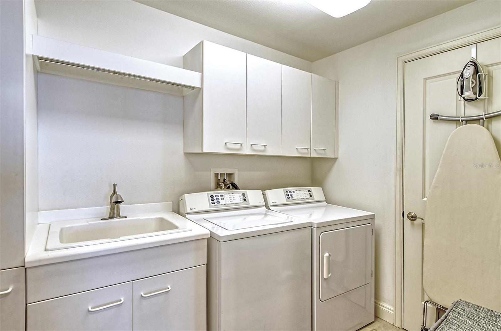 50 CENTRAL AVE #15B — photo 30