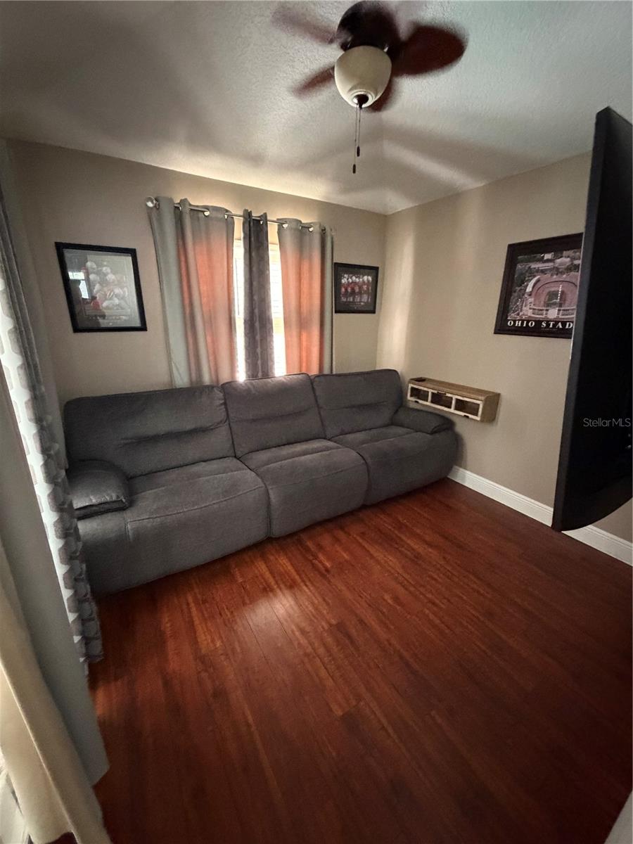 1616 KINSMERE DR — photo 25