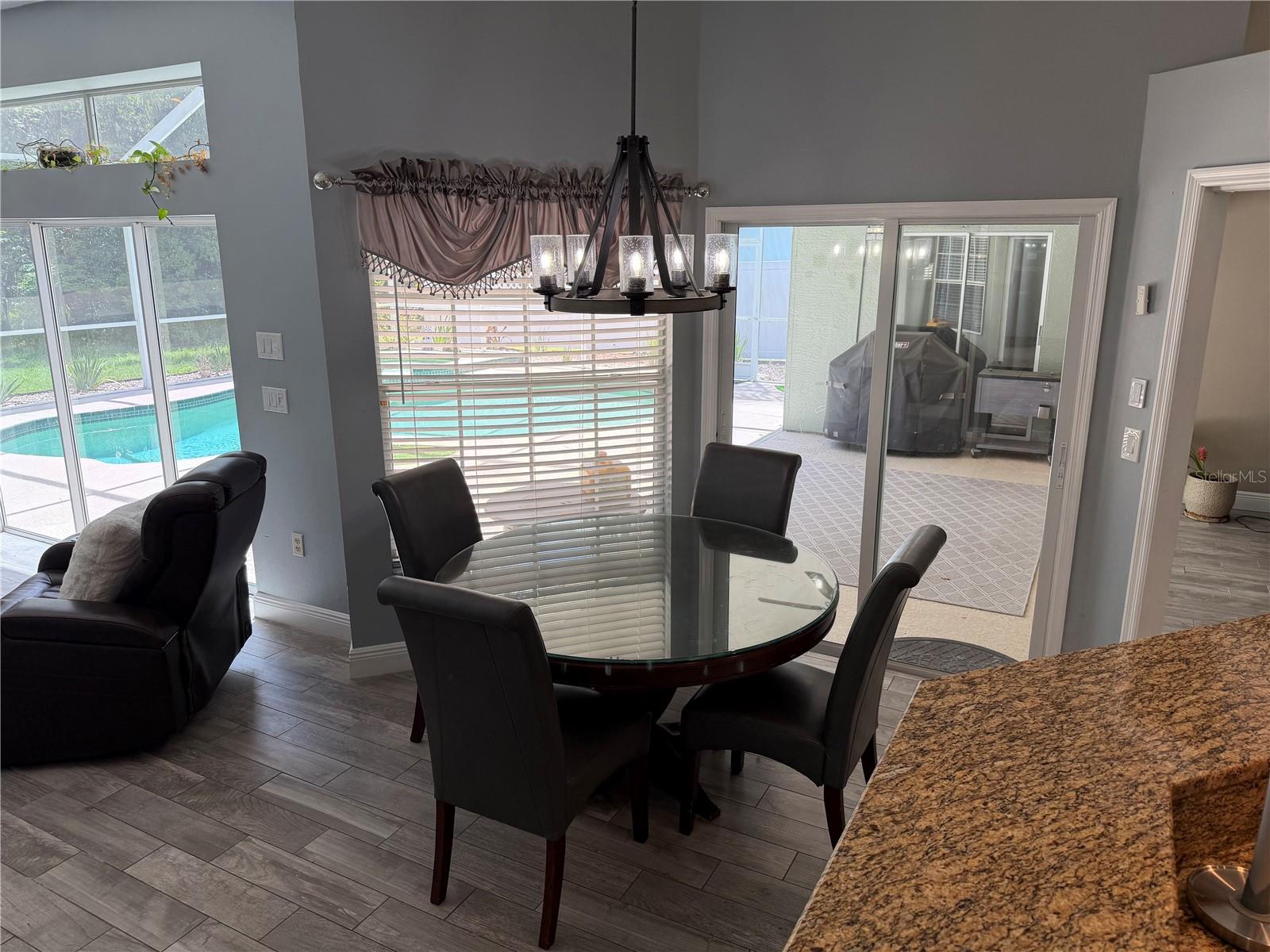 1616 KINSMERE DR — photo 11