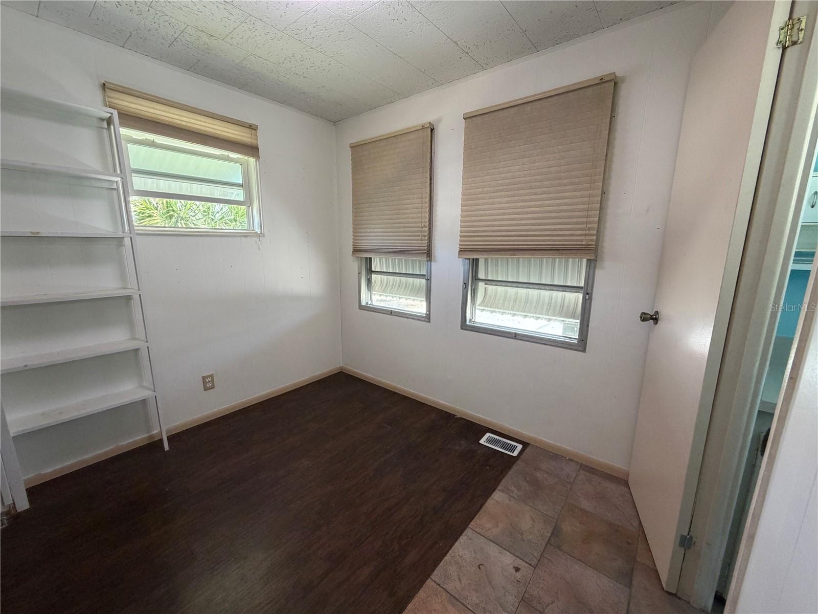 4819 SEA ISLAND AVE — photo 27