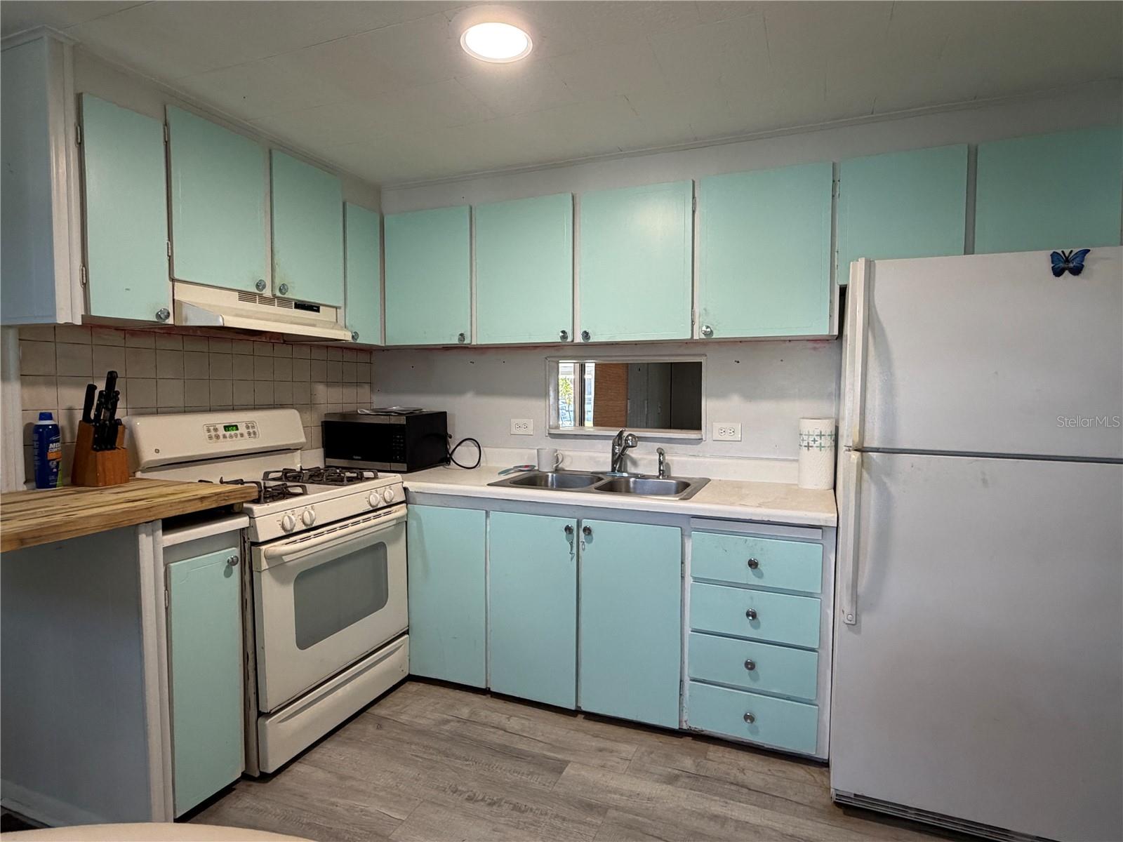 4819 SEA ISLAND AVE — photo 13