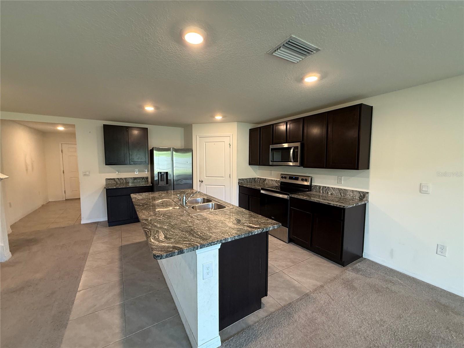 7499 SAIL CLOVER LN — photo 37