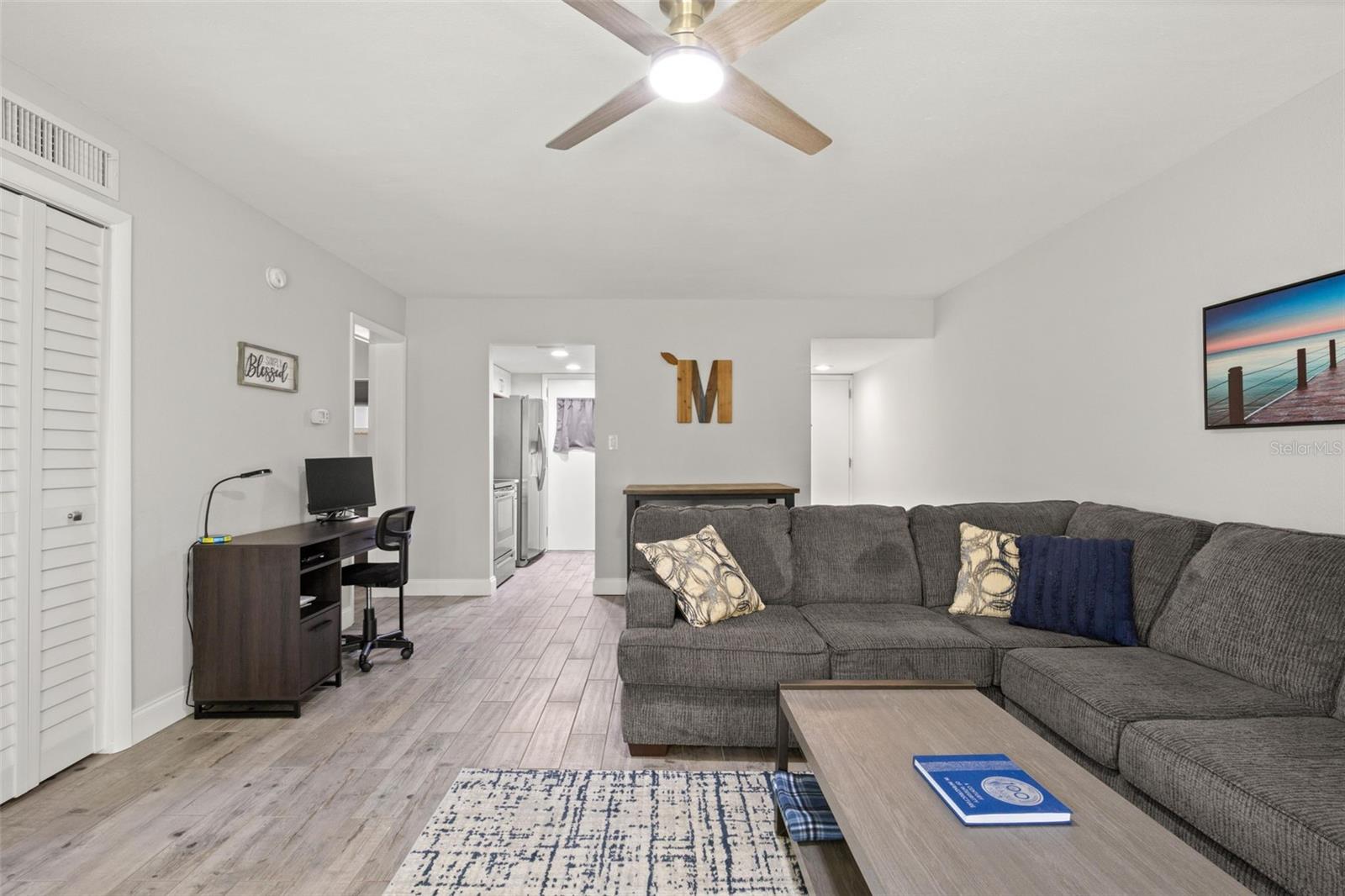 1147 KING ARTHUR CT #204 — photo 5