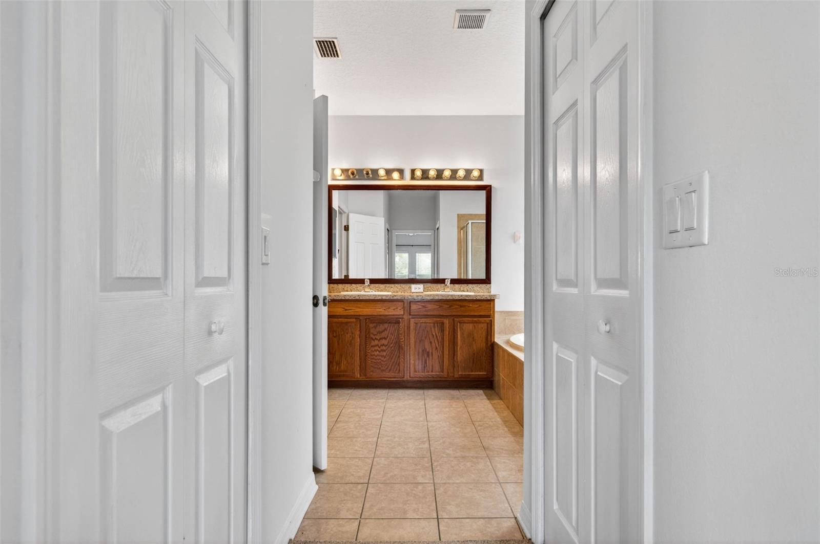 612 MARION HILL LN — photo 46