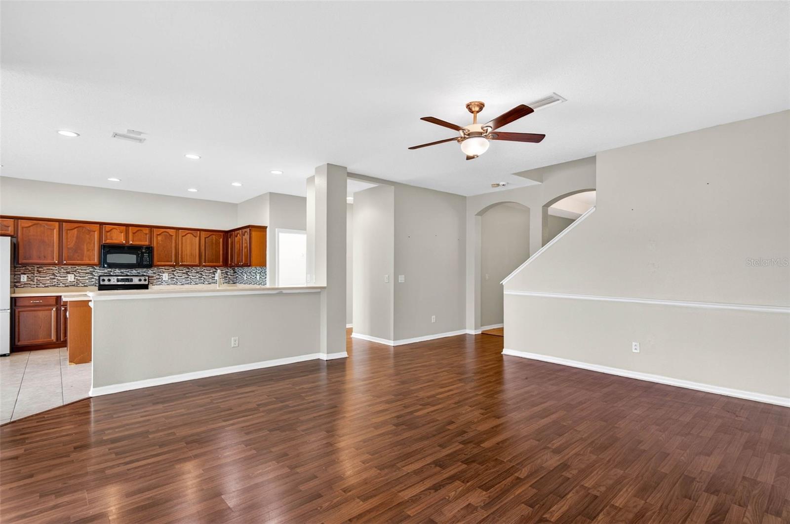 612 MARION HILL LN — photo 40